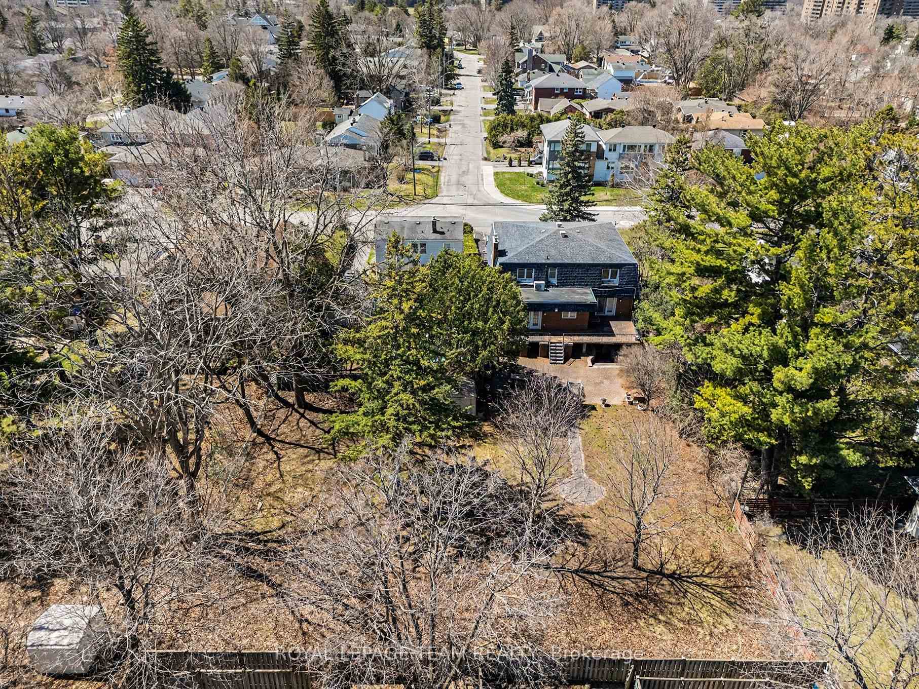 Photo 10 of 429 Ancaster Avenue, Ottawa, Woodroffe — HOMEH