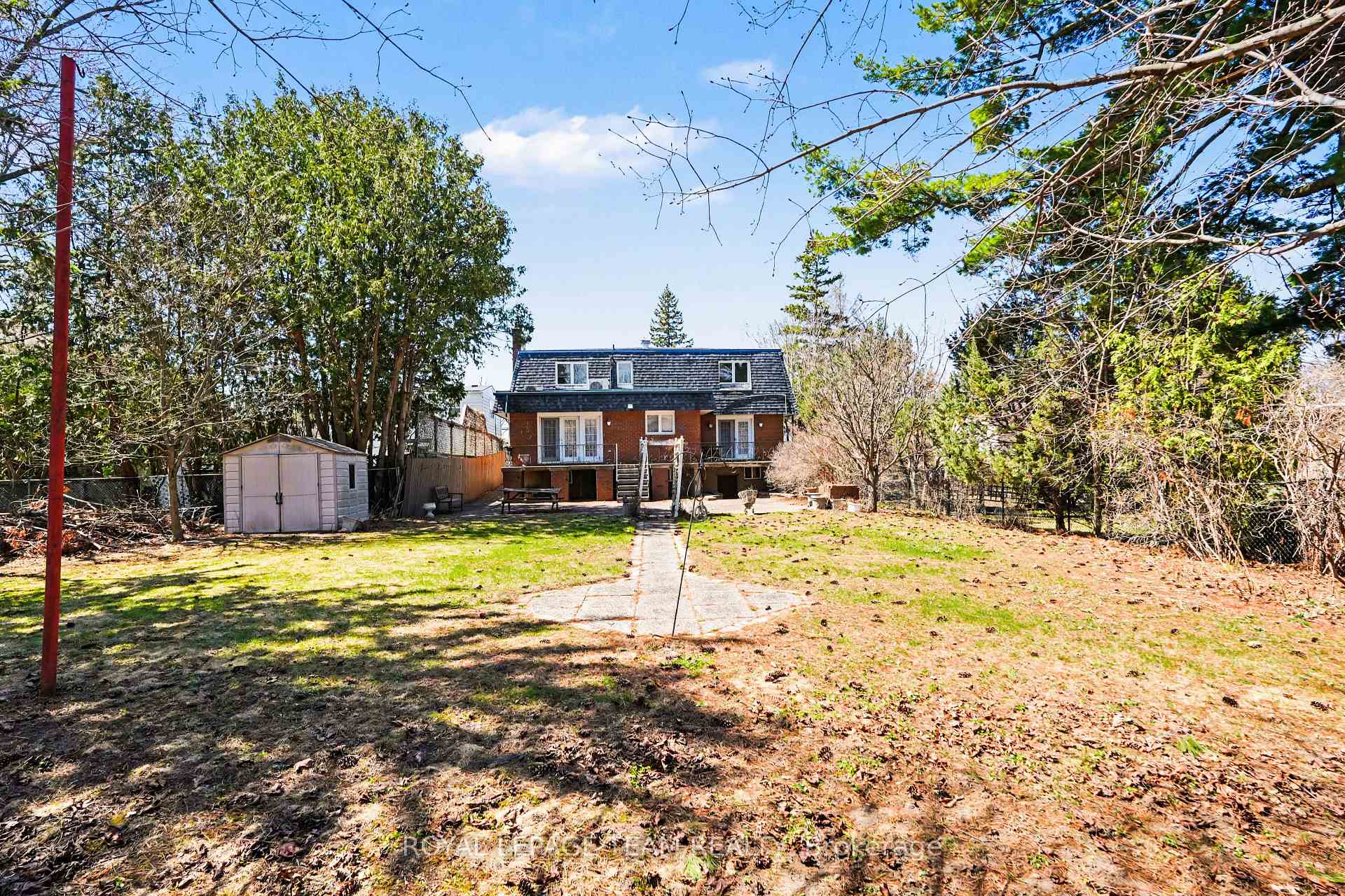 Photo 15 of 429 Ancaster Avenue, Ottawa, Woodroffe — HOMEH