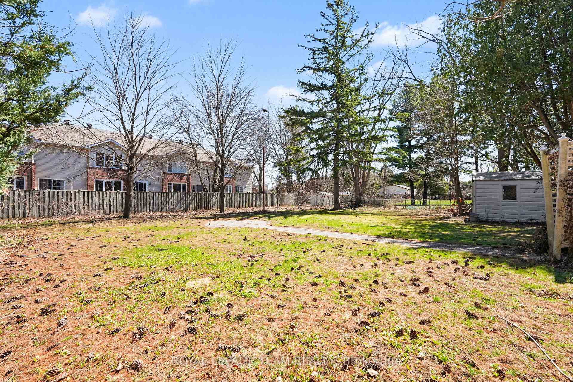 Photo 16 of 429 Ancaster Avenue, Ottawa, Woodroffe — HOMEH