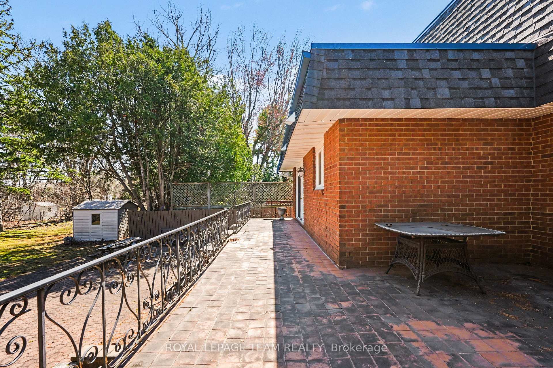 Photo 17 of 429 Ancaster Avenue, Ottawa, Woodroffe — HOMEH