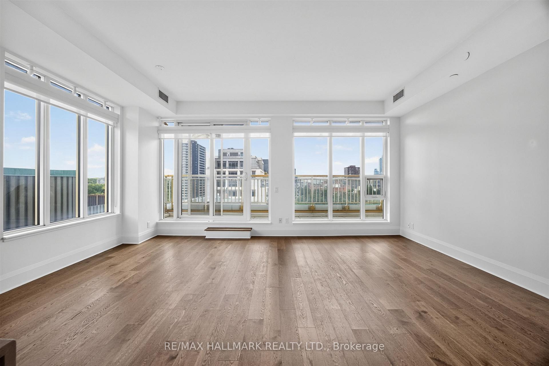 Photo 4 of Unit 803, 151 Avenue Road, Toronto, The Annex — HOMEH