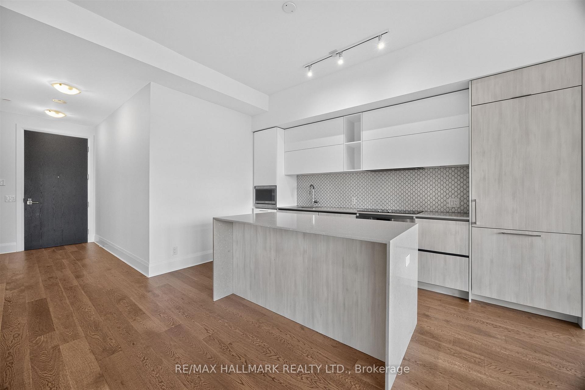 Photo 11 of Unit 803, 151 Avenue Road, Toronto, The Annex — HOMEH