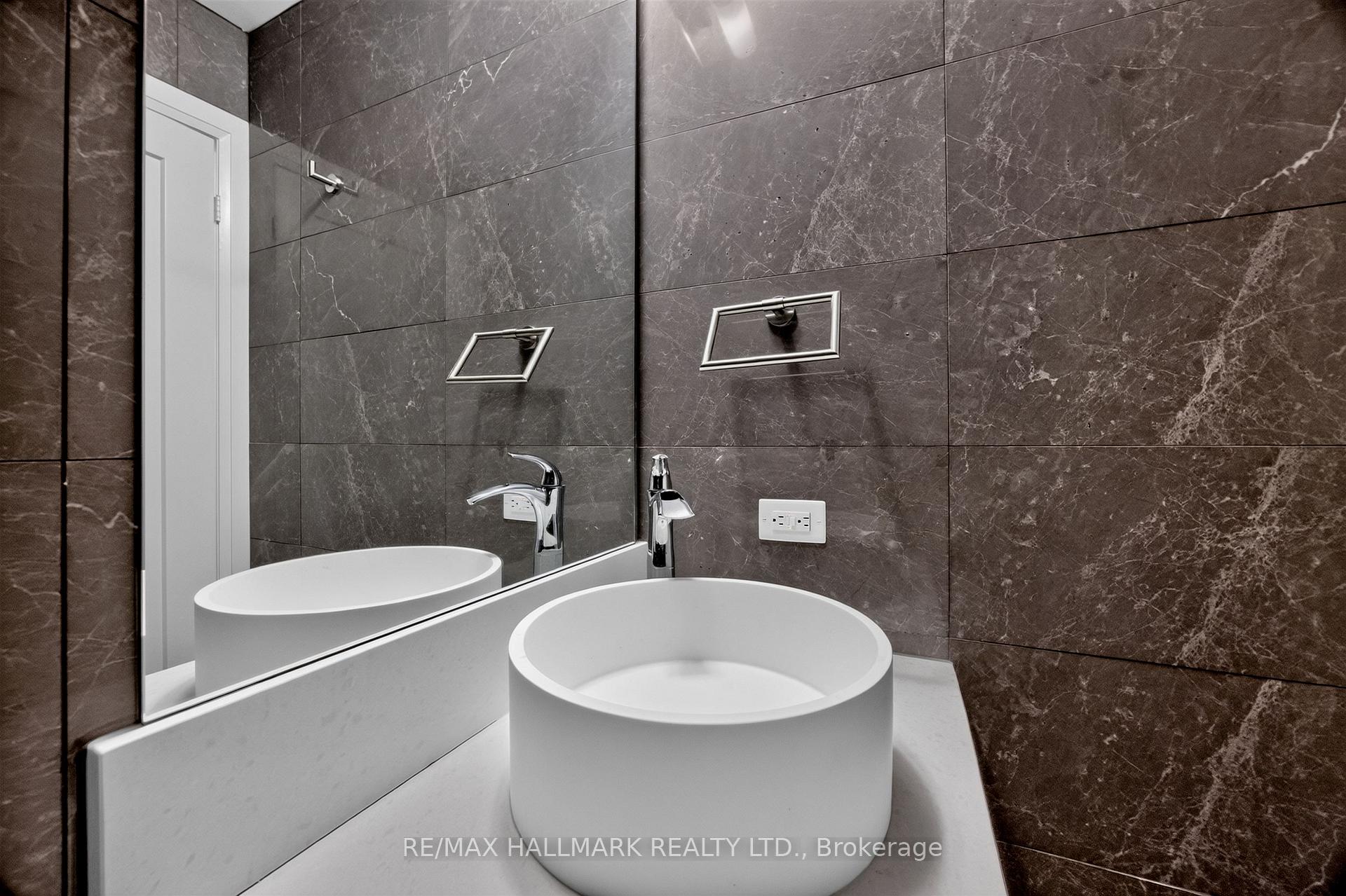 Photo 18 of Unit 803, 151 Avenue Road, Toronto, The Annex — HOMEH