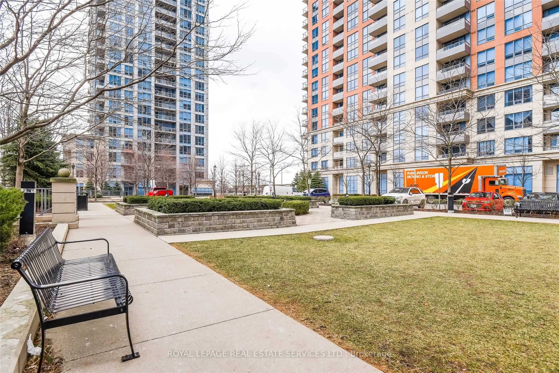 Photo 13 of Unit 955, 25 Viking Lane, Etobicoke, Islington-City Centre West — HOMEH