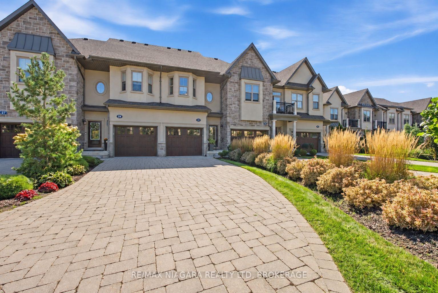 Photo of 31 St. Andrews Lane S