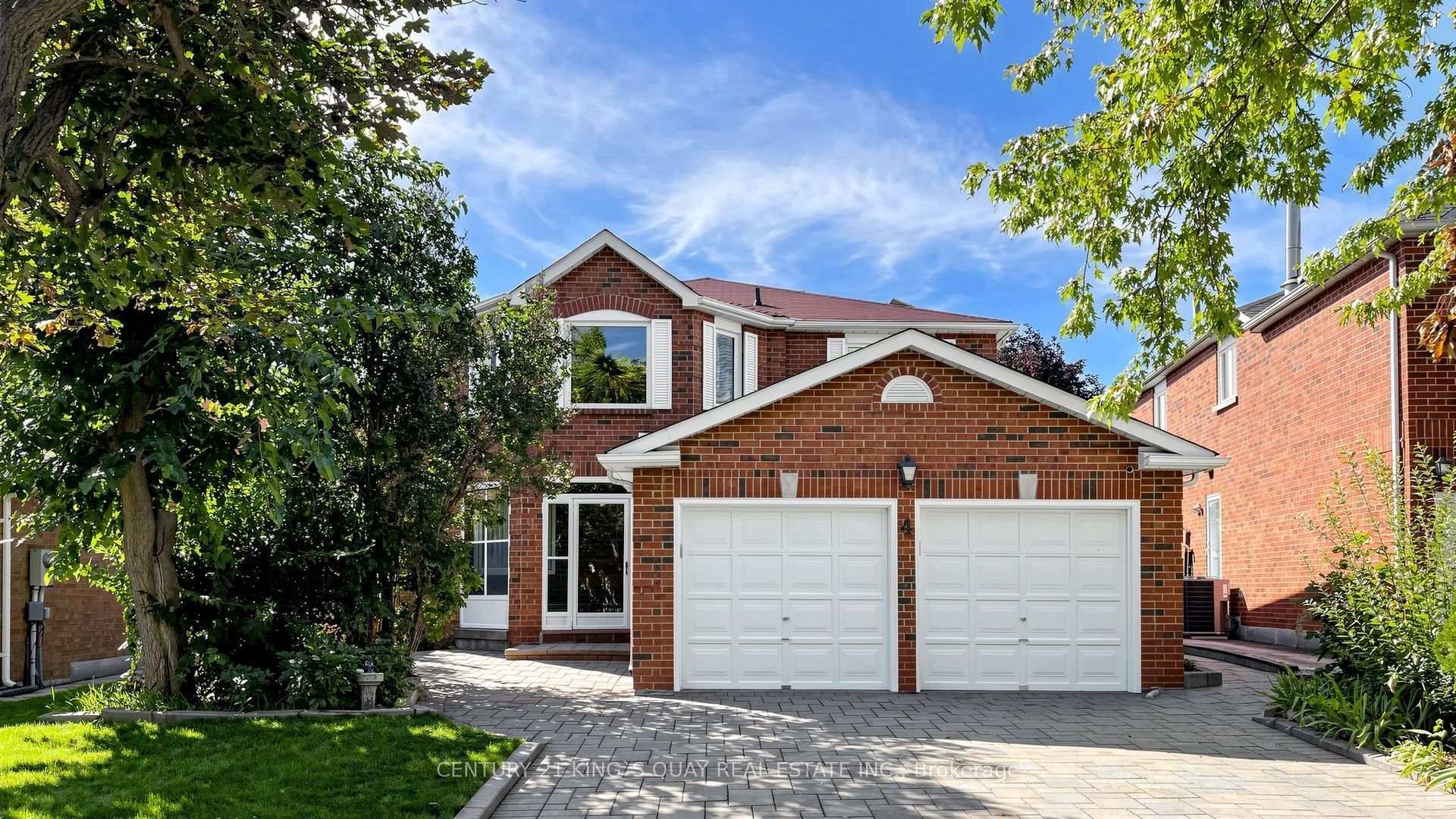 Photo 2 of 4 Carnforth Drive, Markham, Unionville — HOMEH