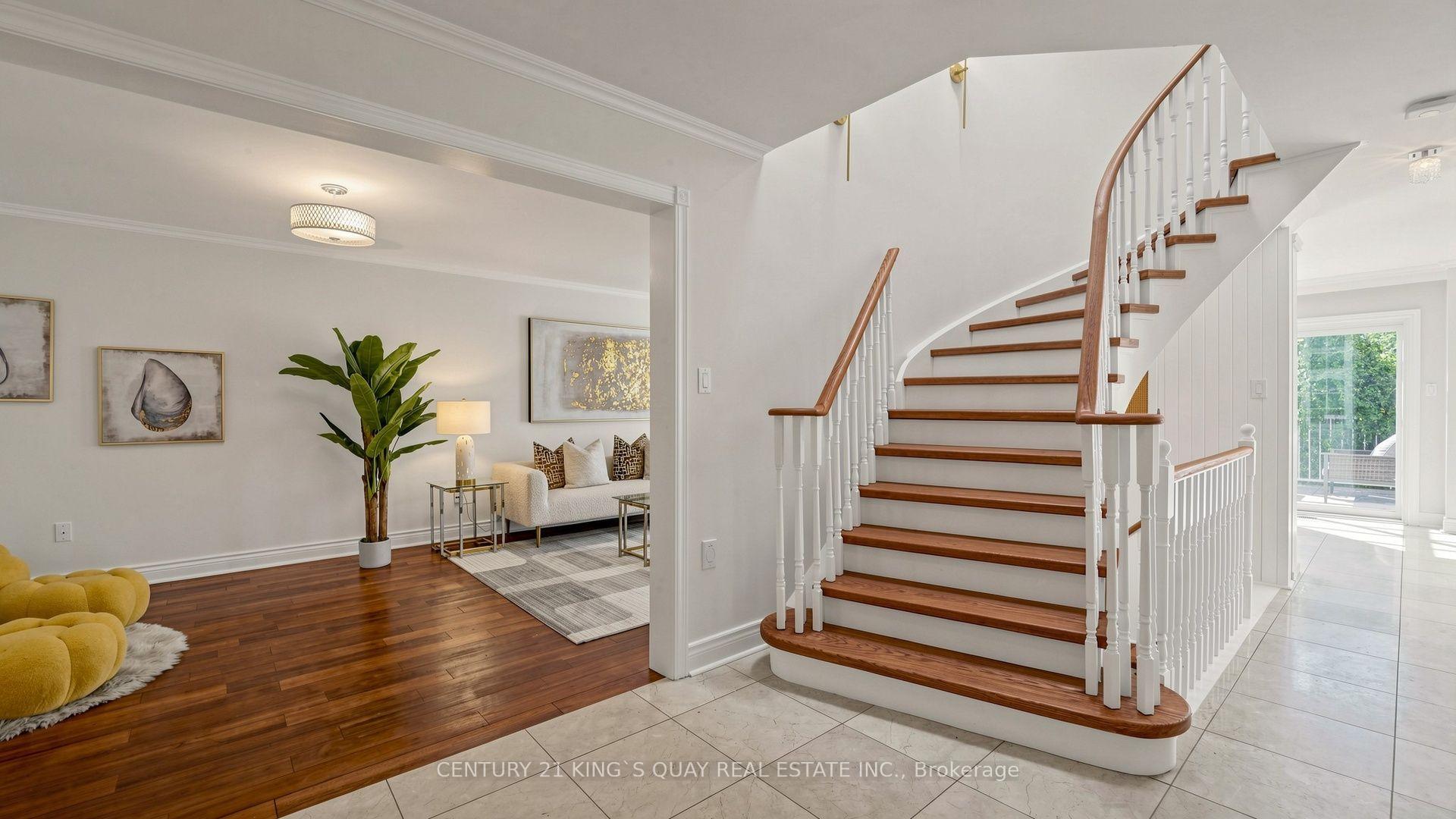 Photo 9 of 4 Carnforth Drive, Markham, Unionville — HOMEH
