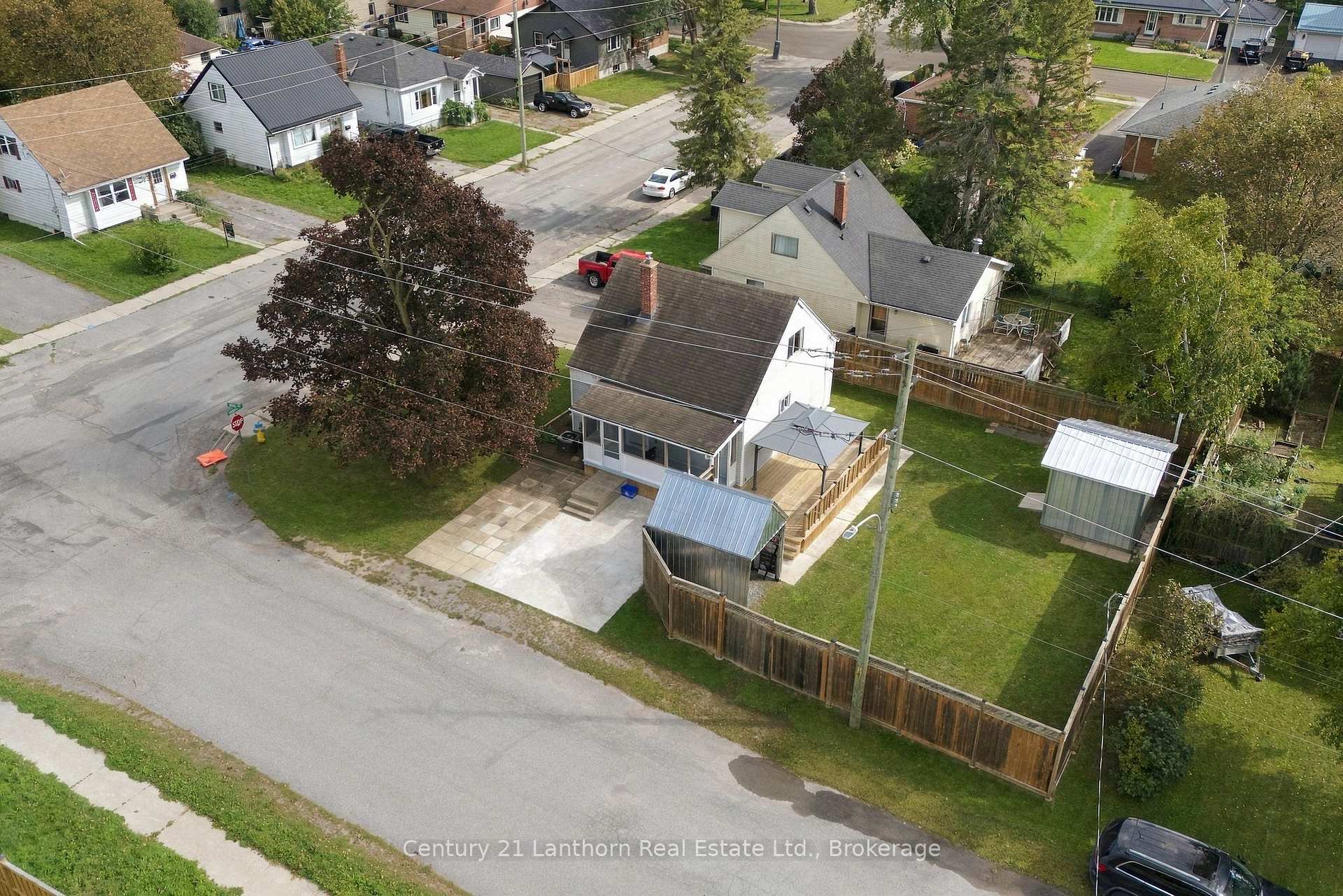 Photo 7 of 106 Humewood Drive, Belleville, Belleville Ward — HOMEH