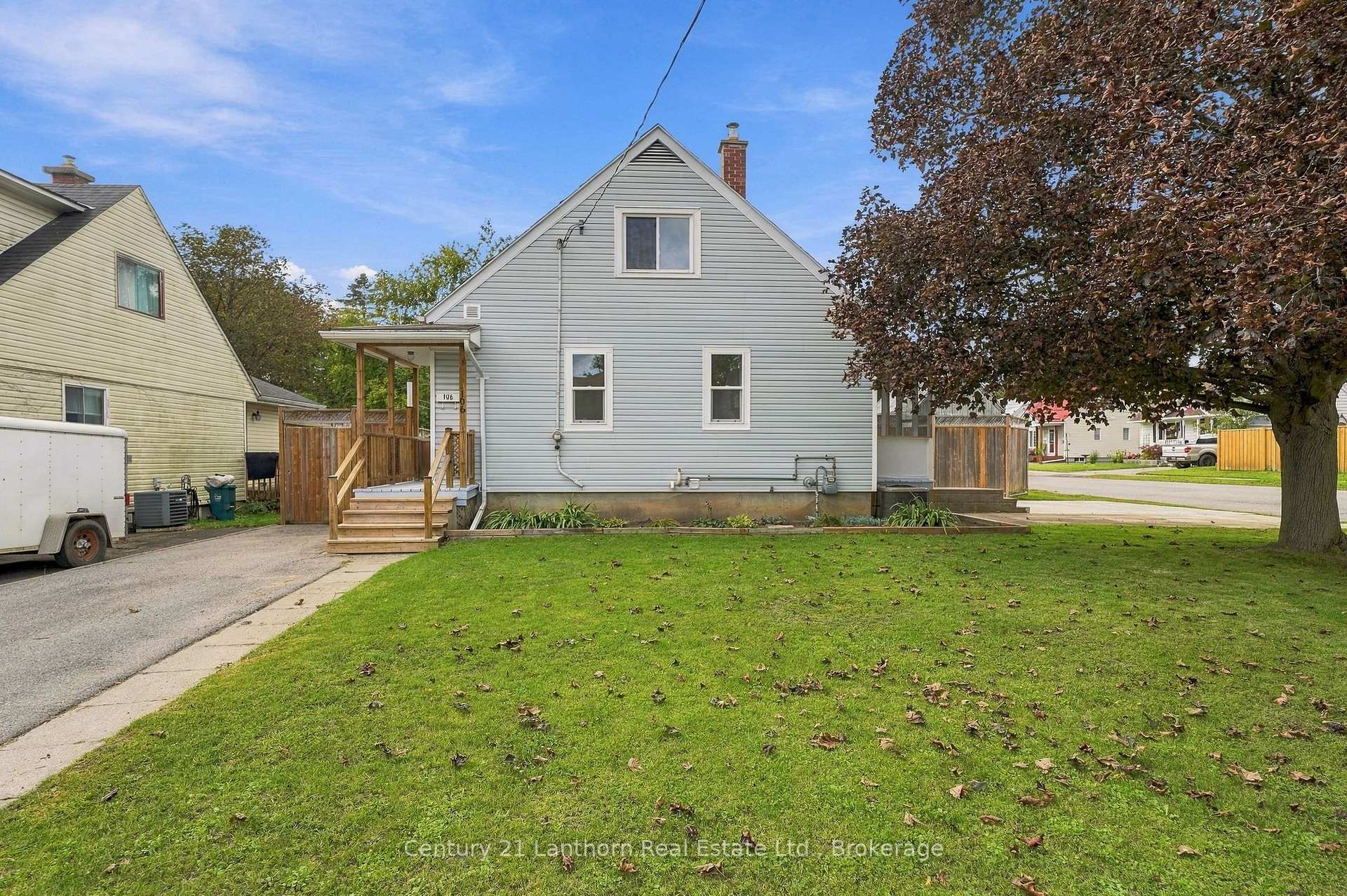 Photo 4 of 106 Humewood Drive, Belleville, Belleville Ward — HOMEH