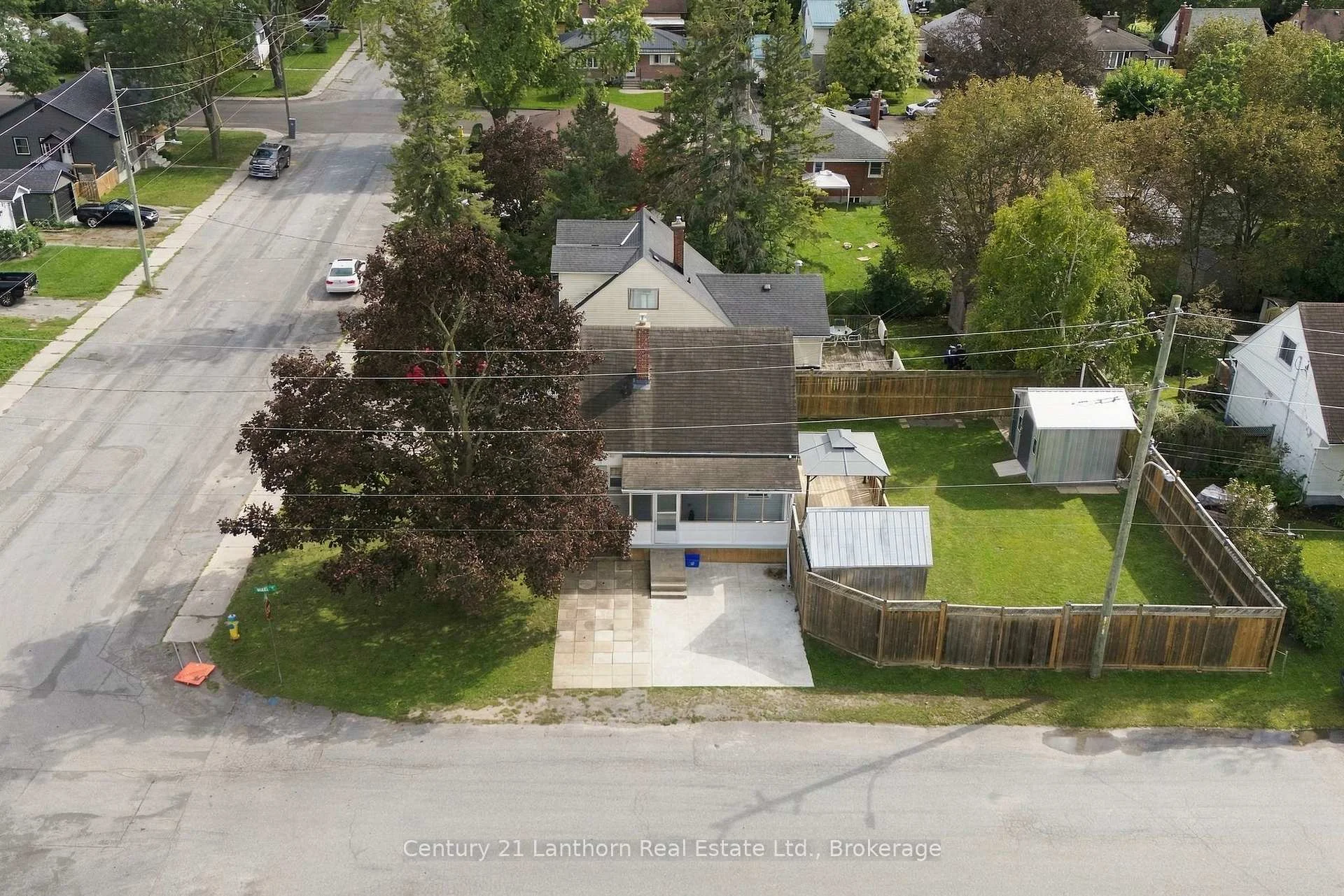 Photo 10 of 106 Humewood Drive, Belleville, Belleville Ward — HOMEH