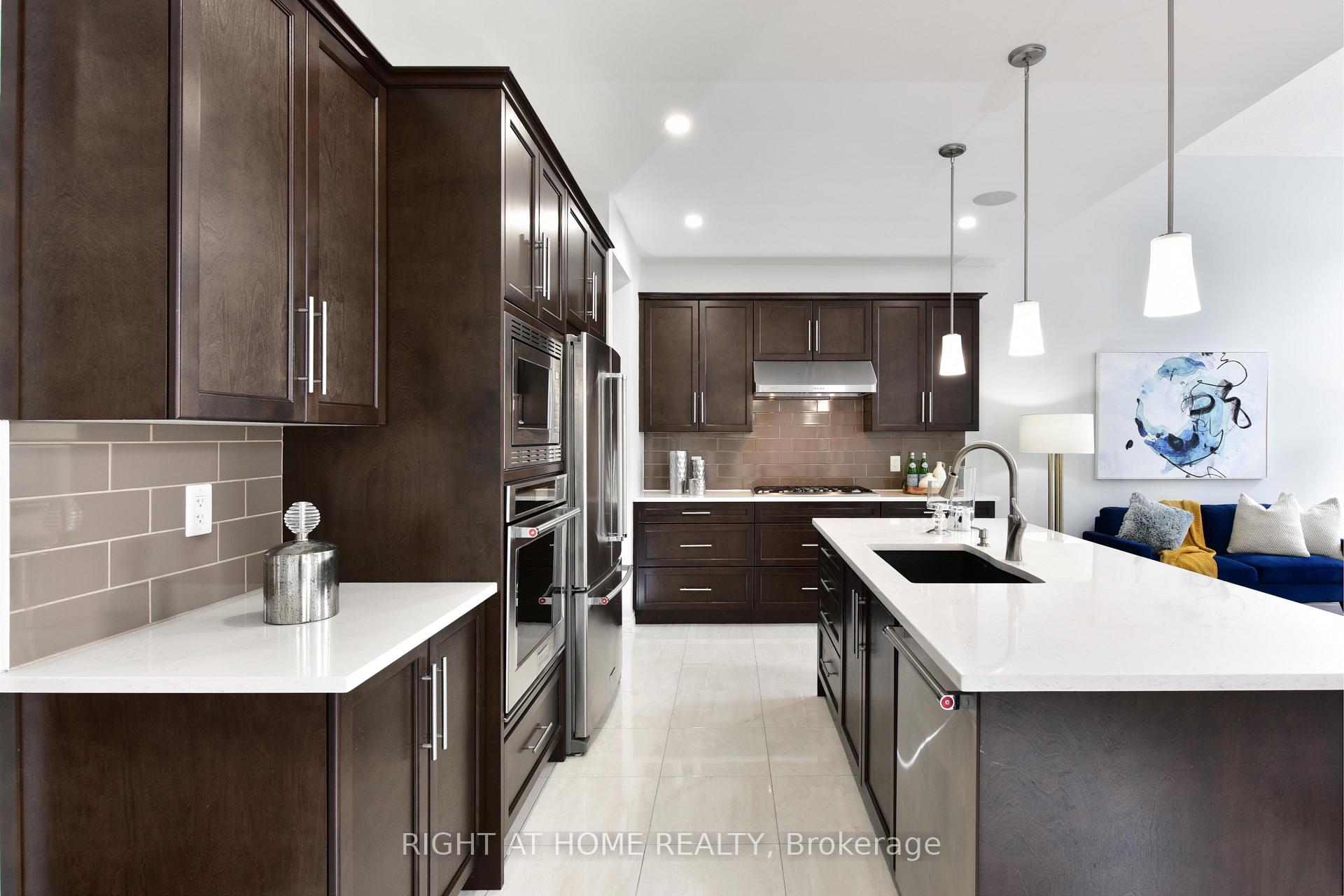 Photo 17 of 504 Breccia Heights, Ottawa, Kanata - Kanata Lakes/Heritage Hills — HOMEH