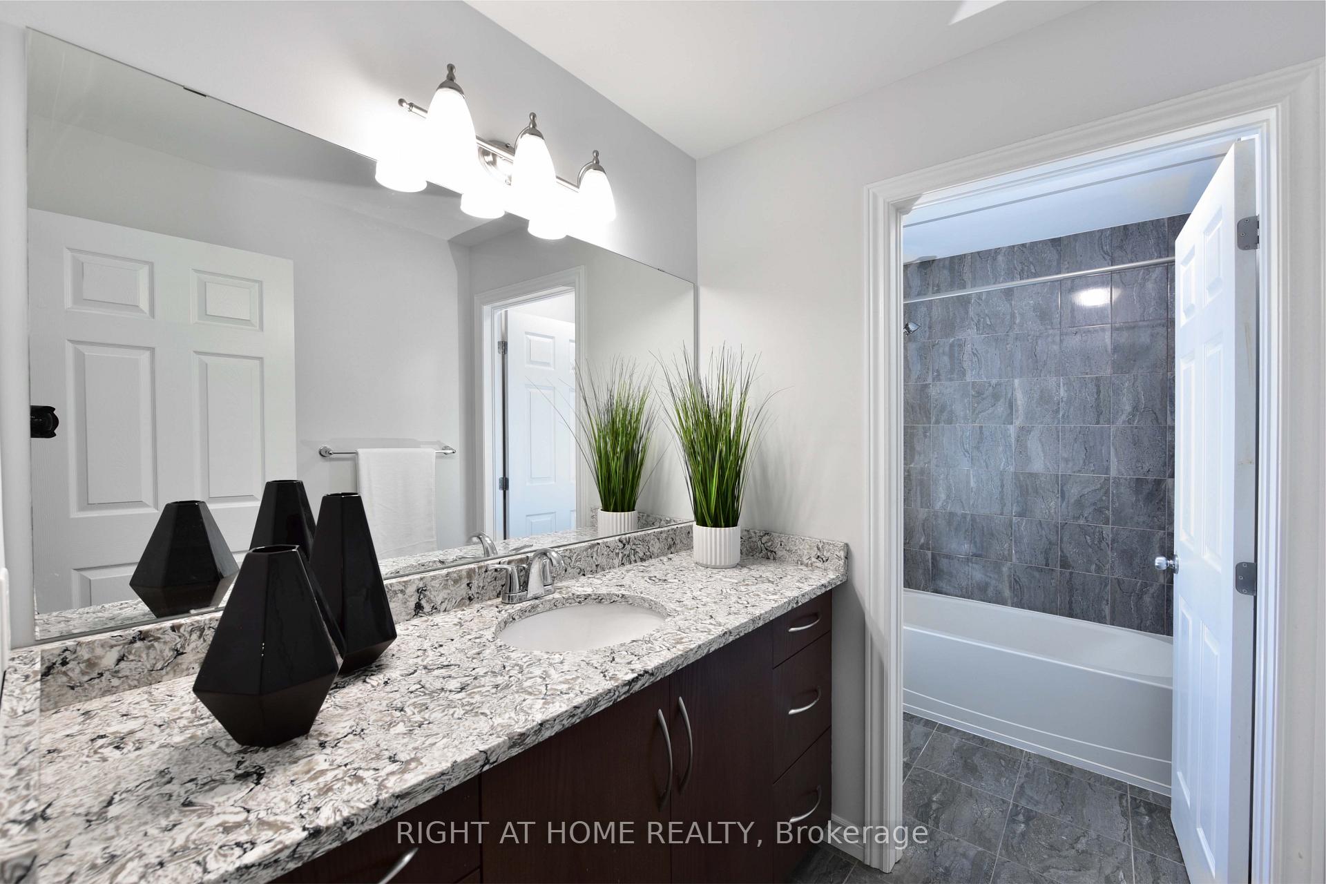 Photo 41 of 504 Breccia Heights, Ottawa, Kanata - Kanata Lakes/Heritage Hills — HOMEH