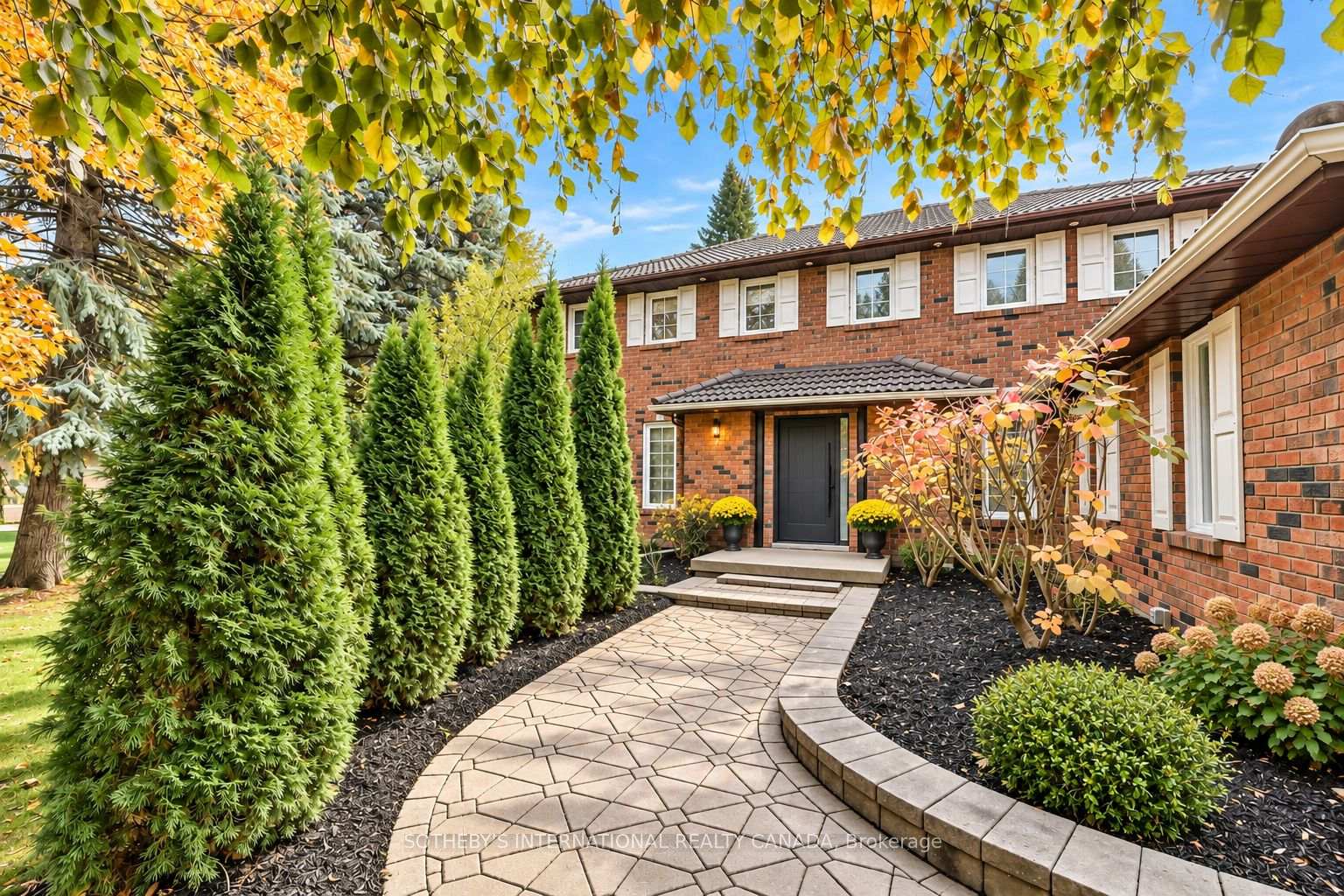 Photo 2 of 23 Hill Farm Road, King, Nobleton — HOMEH