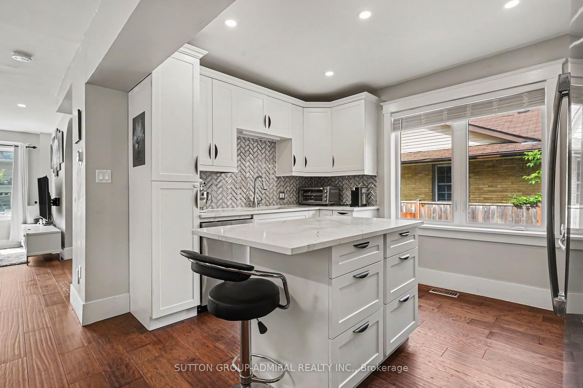 Photo 6 of 406 Stirling Avenue S, Kitchener, Southdale — HOMEH