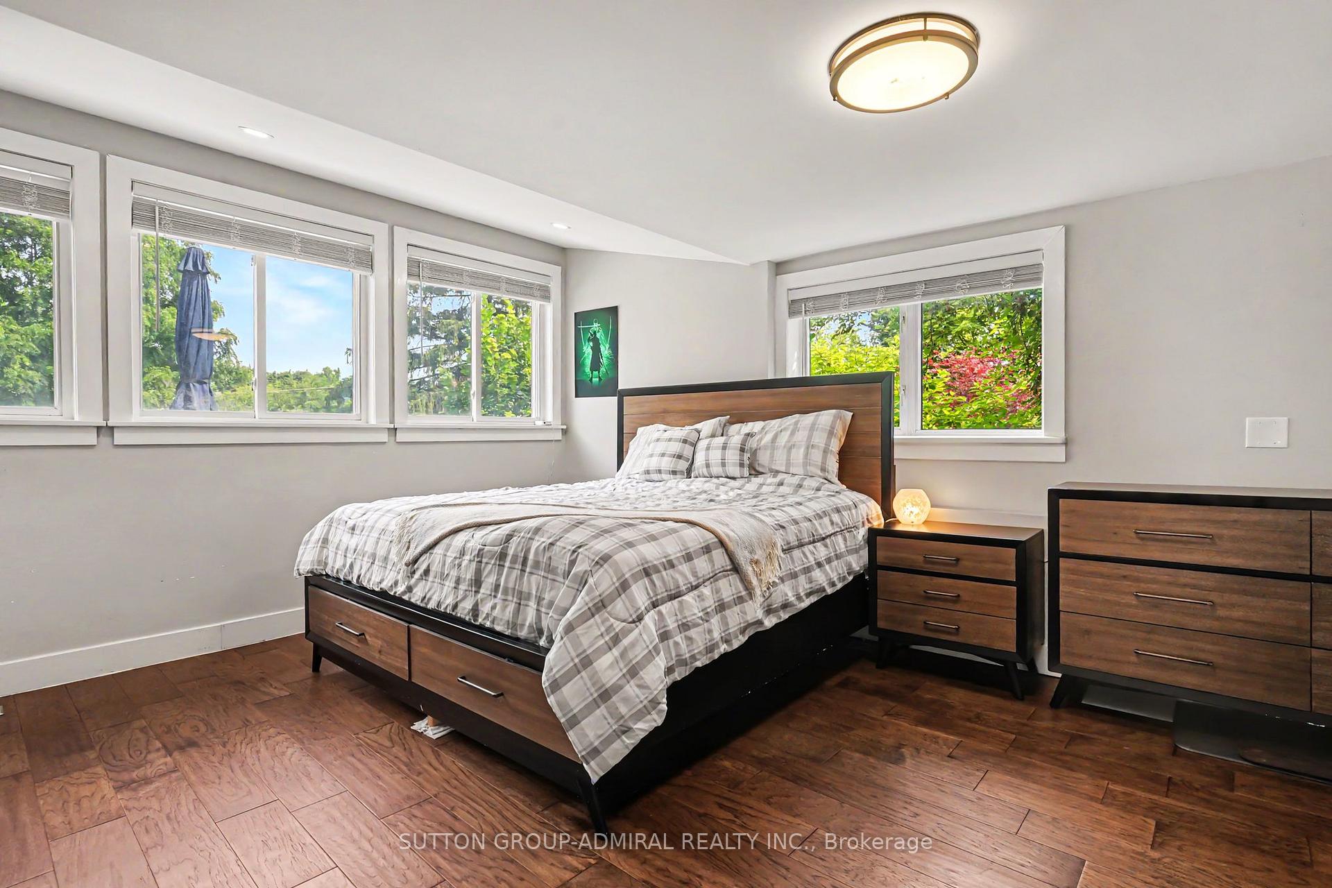 Photo 9 of 406 Stirling Avenue S, Kitchener, Southdale — HOMEH