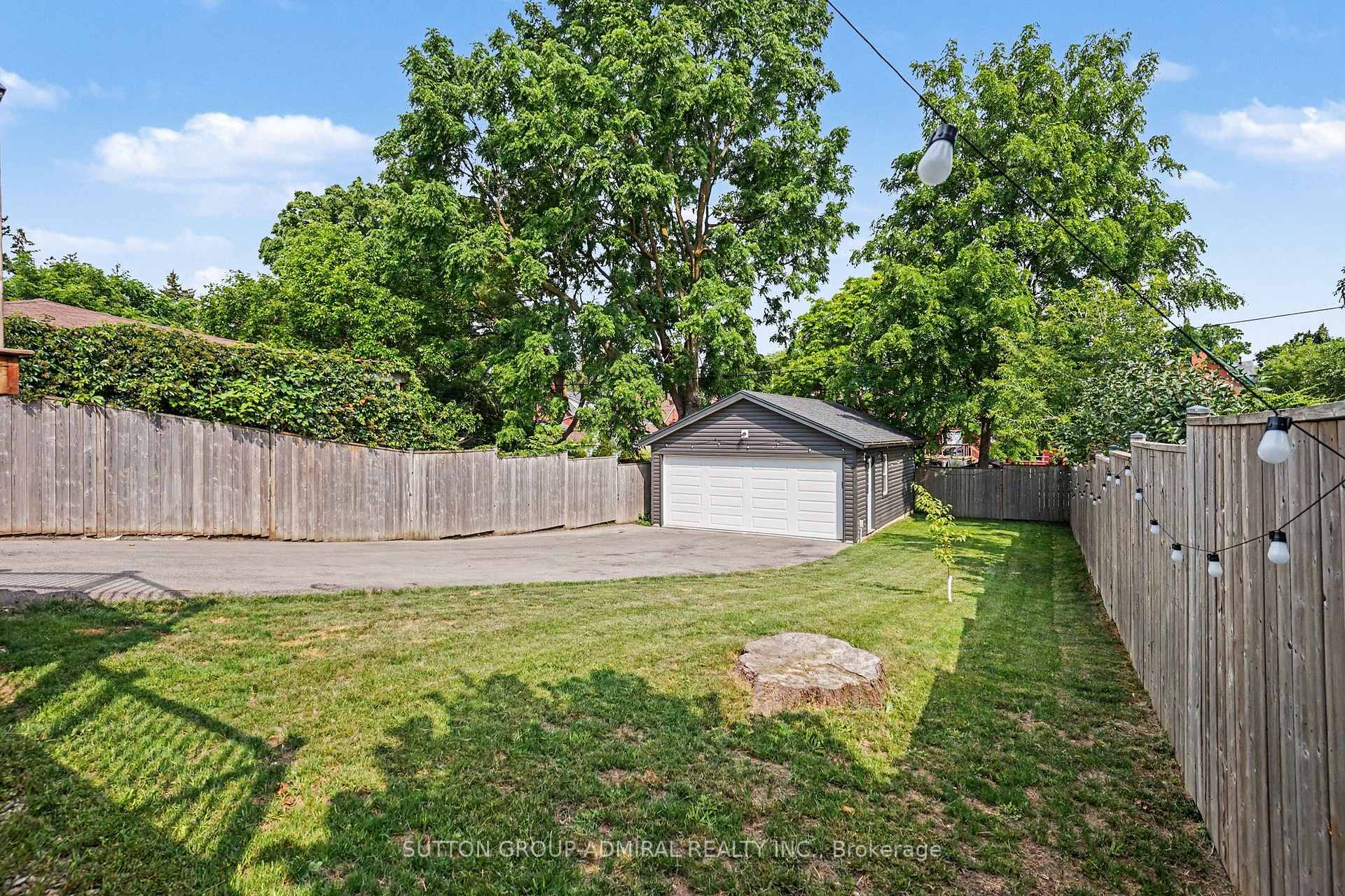 Photo 23 of 406 Stirling Avenue S, Kitchener, Southdale — HOMEH