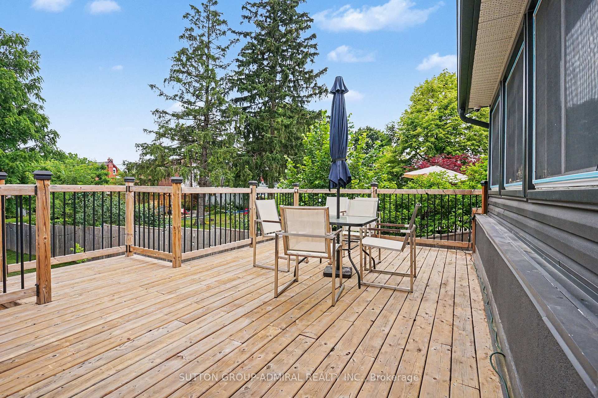 Photo 24 of 406 Stirling Avenue S, Kitchener, Southdale — HOMEH