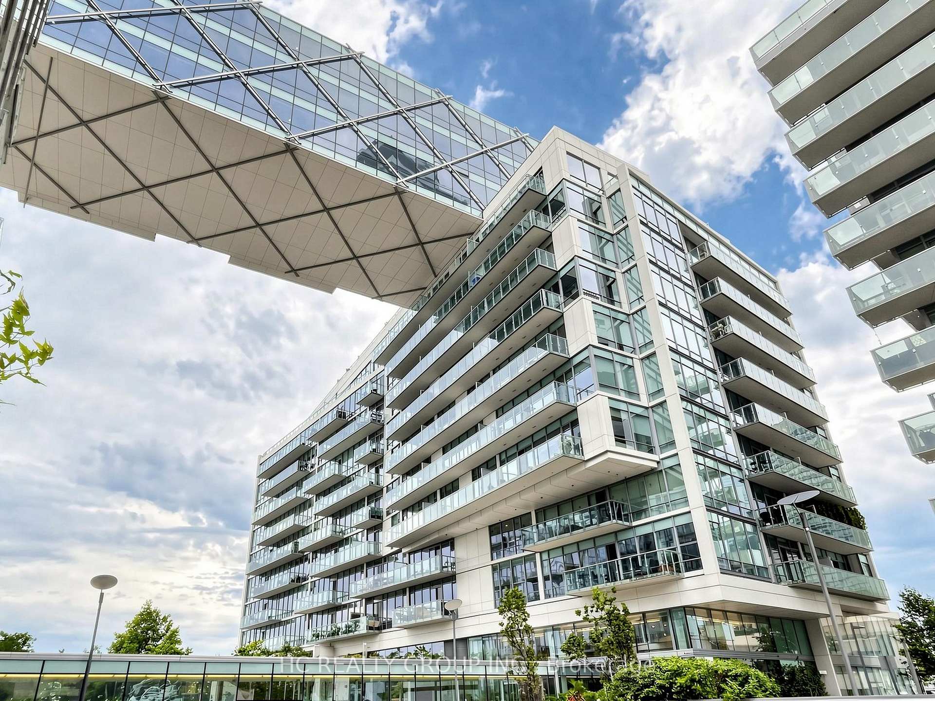 Photo 2 of Unit 602, 29 Queens Quay E, Toronto, Waterfront Communities — HOMEH
