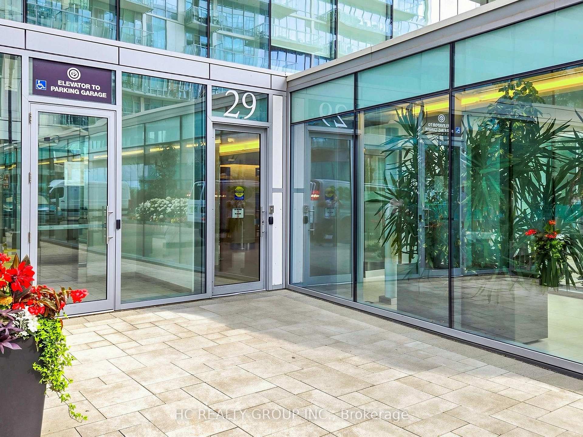 Photo 5 of Unit 602, 29 Queens Quay E, Toronto, Waterfront Communities — HOMEH
