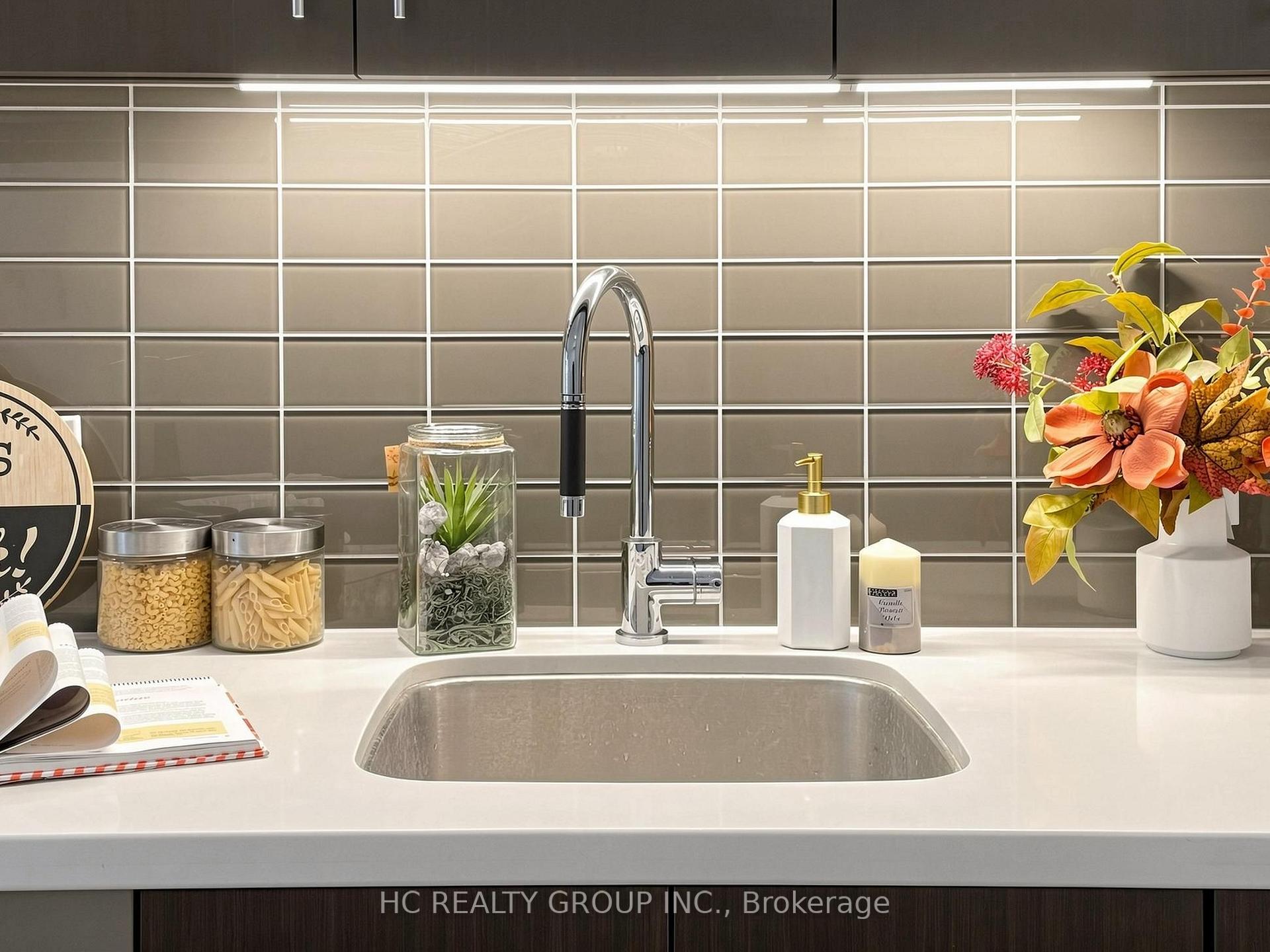 Photo 19 of Unit 602, 29 Queens Quay E, Toronto, Waterfront Communities — HOMEH
