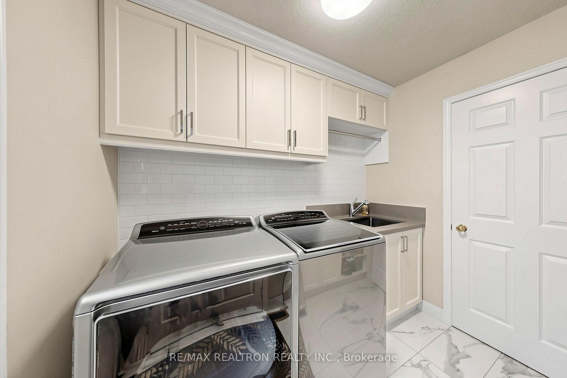 Photo 20 of 84 Ferndell Circle, Markham, Unionville — HOMEH
