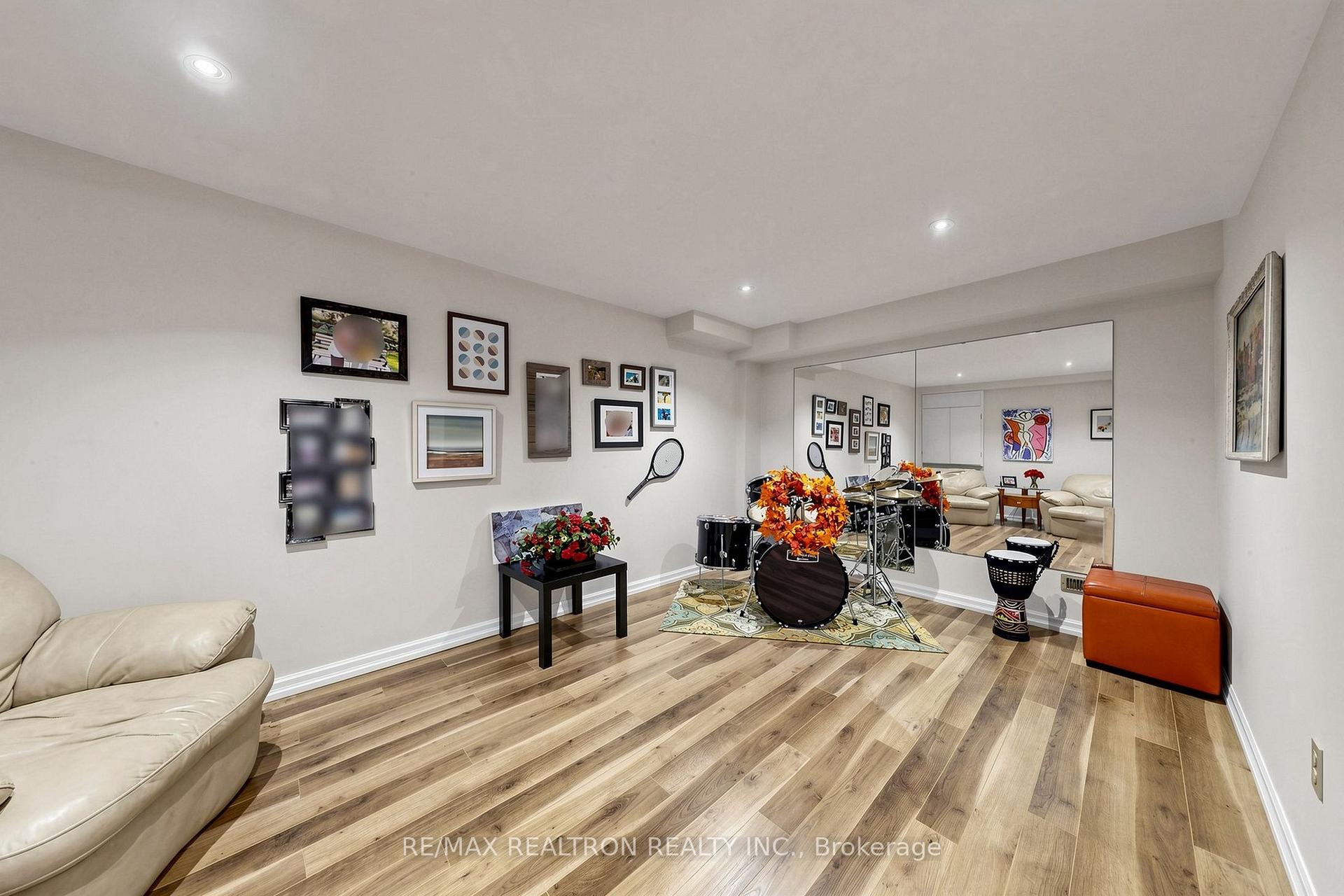 Photo 41 of 84 Ferndell Circle, Markham, Unionville — HOMEH