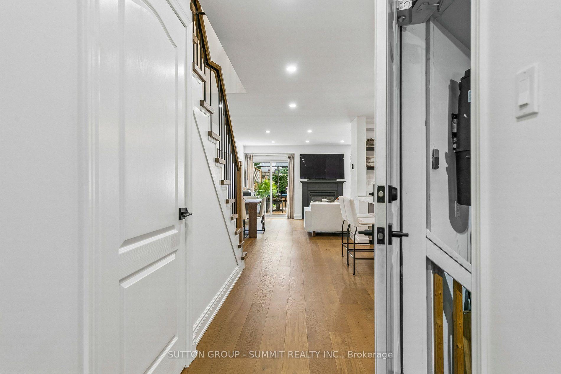 Photo 10 of 1257 Westview Terrace, Oakville, West Oak Trails — HOMEH