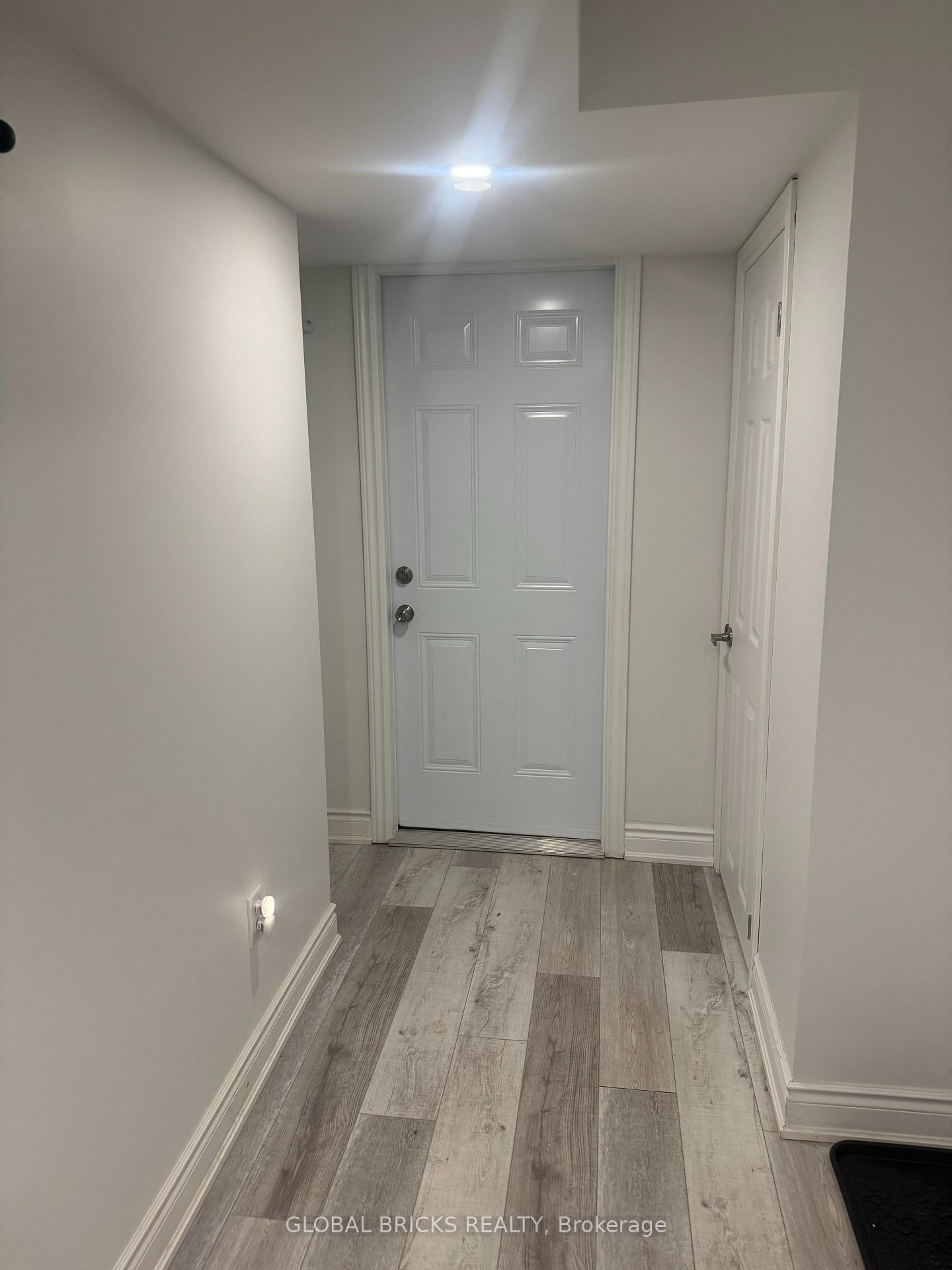 Photo 3 of 384 Michener Place S, Milton, Harrison — HOMEH