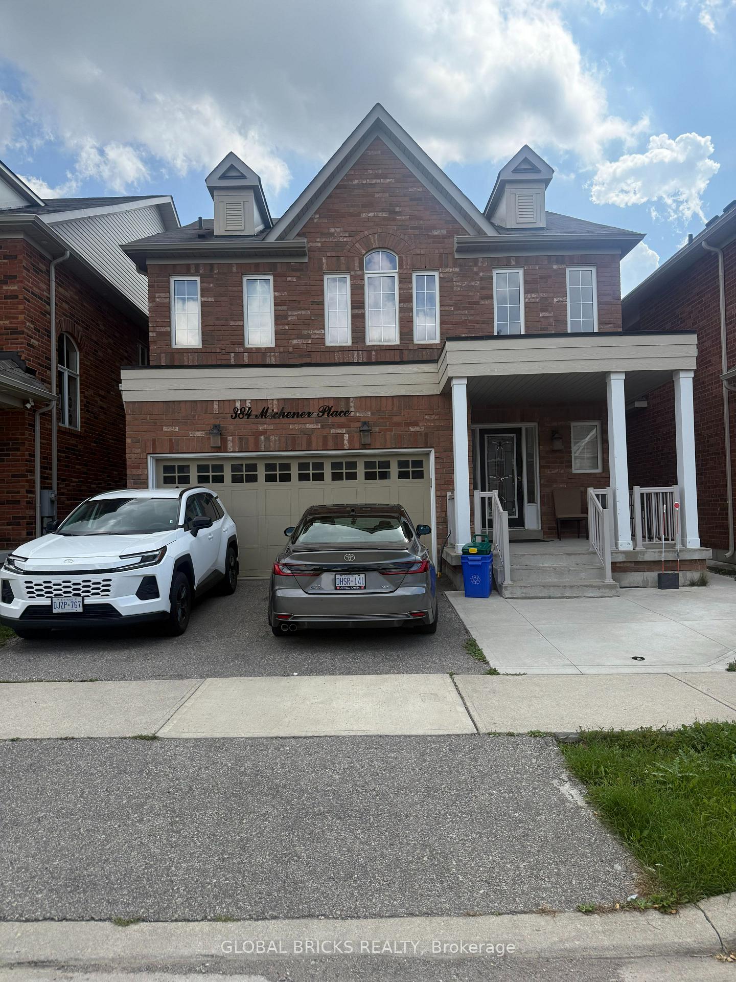 Photo 2 of 384 Michener Place S, Milton, Harrison — HOMEH