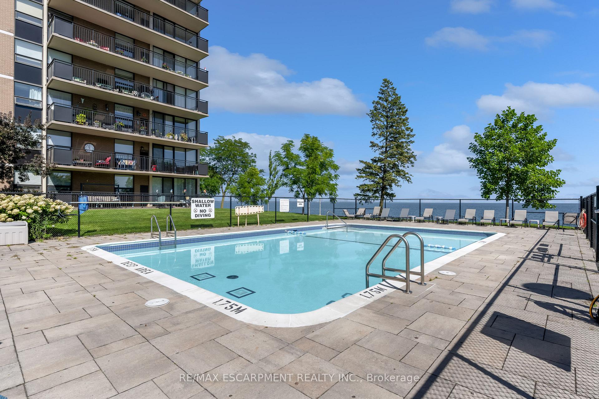 Photo 3 of Unit 1118, 500 Green Road, Hamilton, Lakeshore — HOMEH