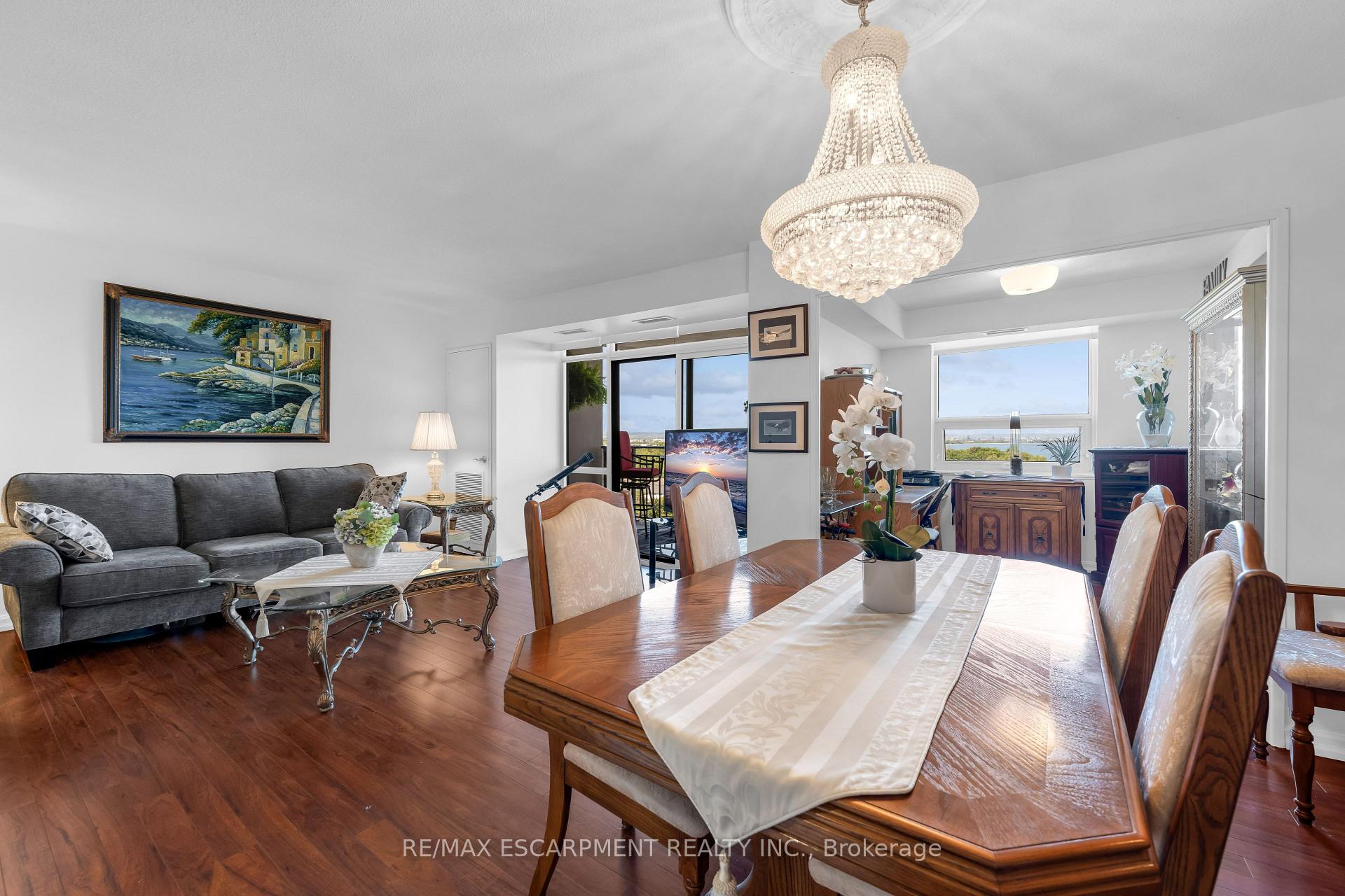 Photo 13 of Unit 1118, 500 Green Road, Hamilton, Lakeshore — HOMEH