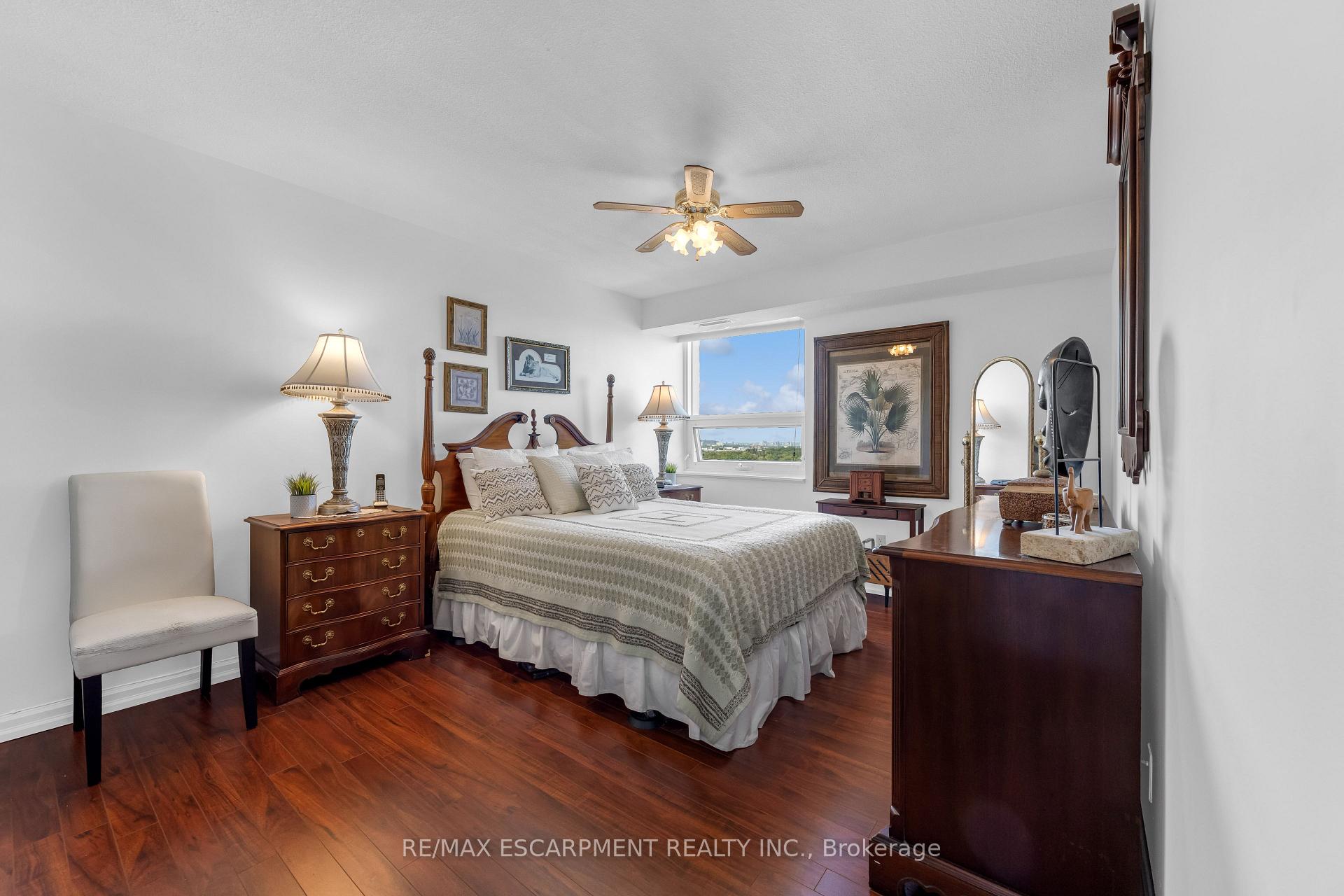 Photo 23 of Unit 1118, 500 Green Road, Hamilton, Lakeshore — HOMEH