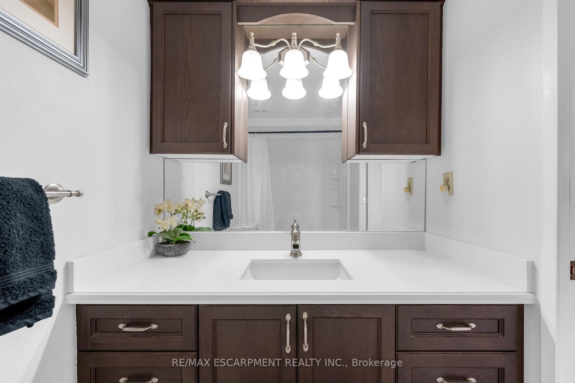 Photo 33 of Unit 1118, 500 Green Road, Hamilton, Lakeshore — HOMEH