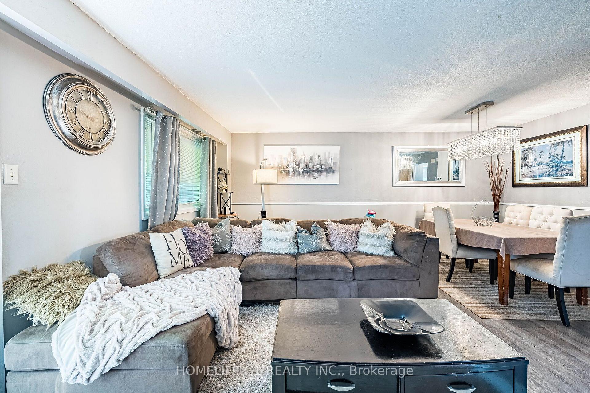 Photo 8 of 48 Thatcher Court, Brampton, Heart Lake West — HOMEH
