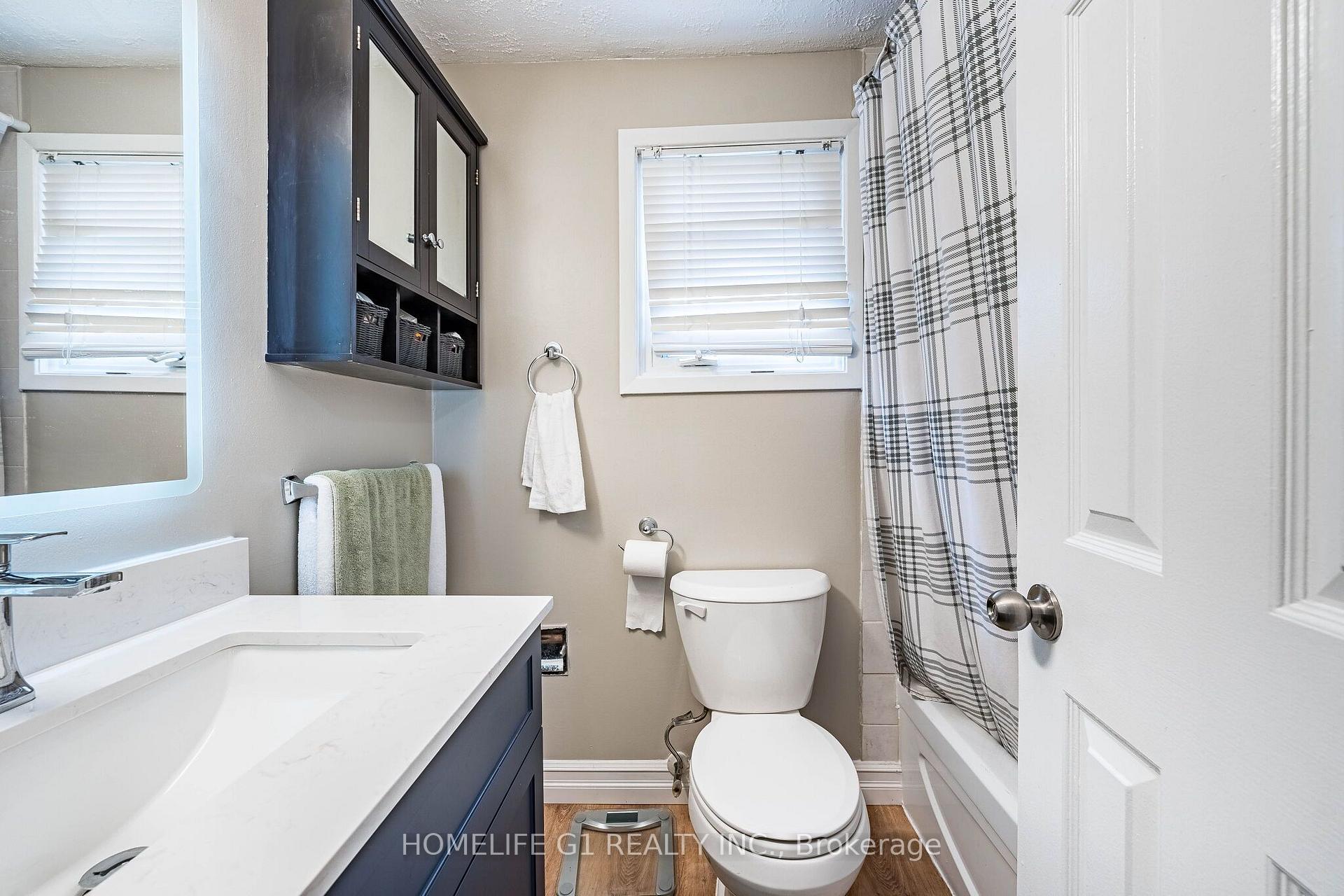 Photo 23 of 48 Thatcher Court, Brampton, Heart Lake West — HOMEH
