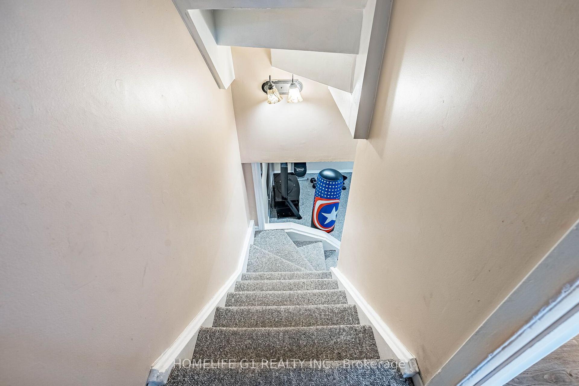 Photo 25 of 48 Thatcher Court, Brampton, Heart Lake West — HOMEH