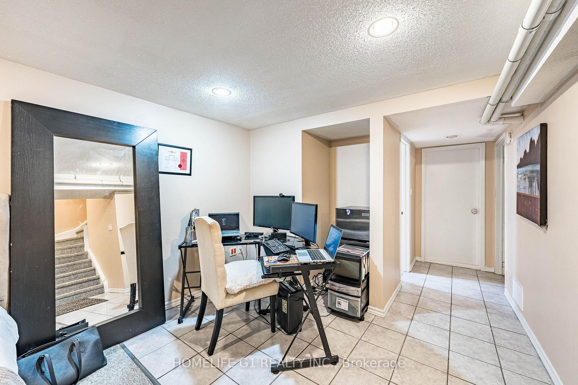 Photo 27 of 48 Thatcher Court, Brampton, Heart Lake West — HOMEH