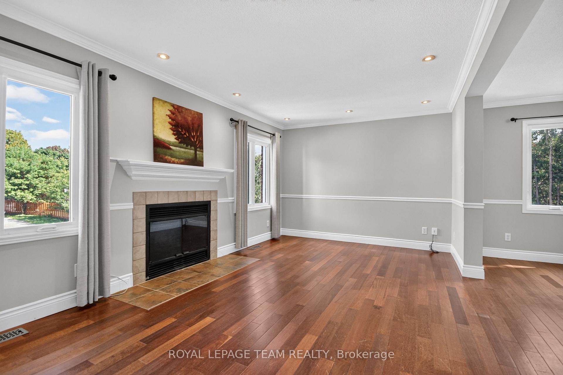 Photo 8 of 136 Glamorgan Drive, Ottawa, Kanata - Glencairn/Hazeldean — HOMEH