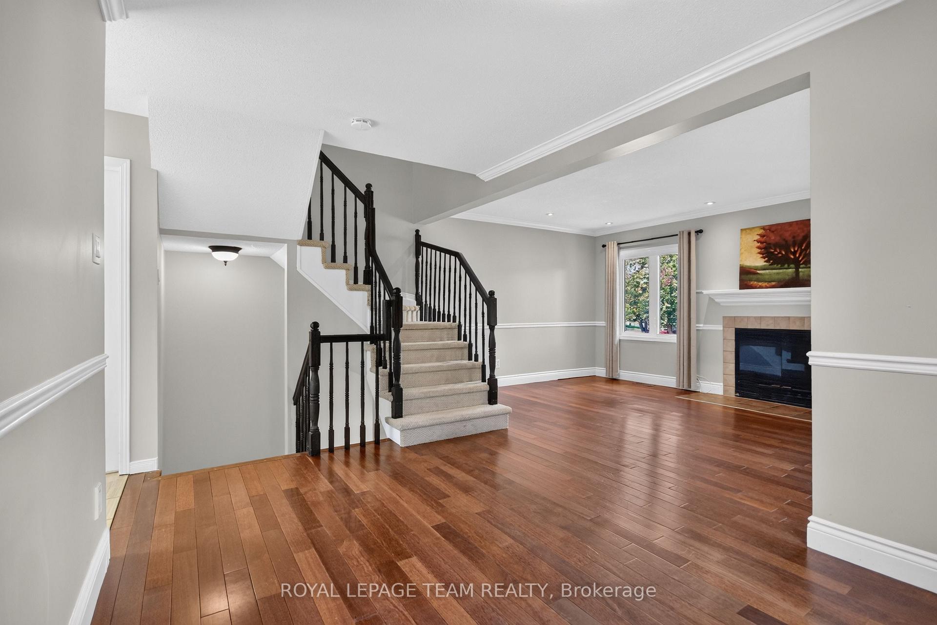 Photo 11 of 136 Glamorgan Drive, Ottawa, Kanata - Glencairn/Hazeldean — HOMEH