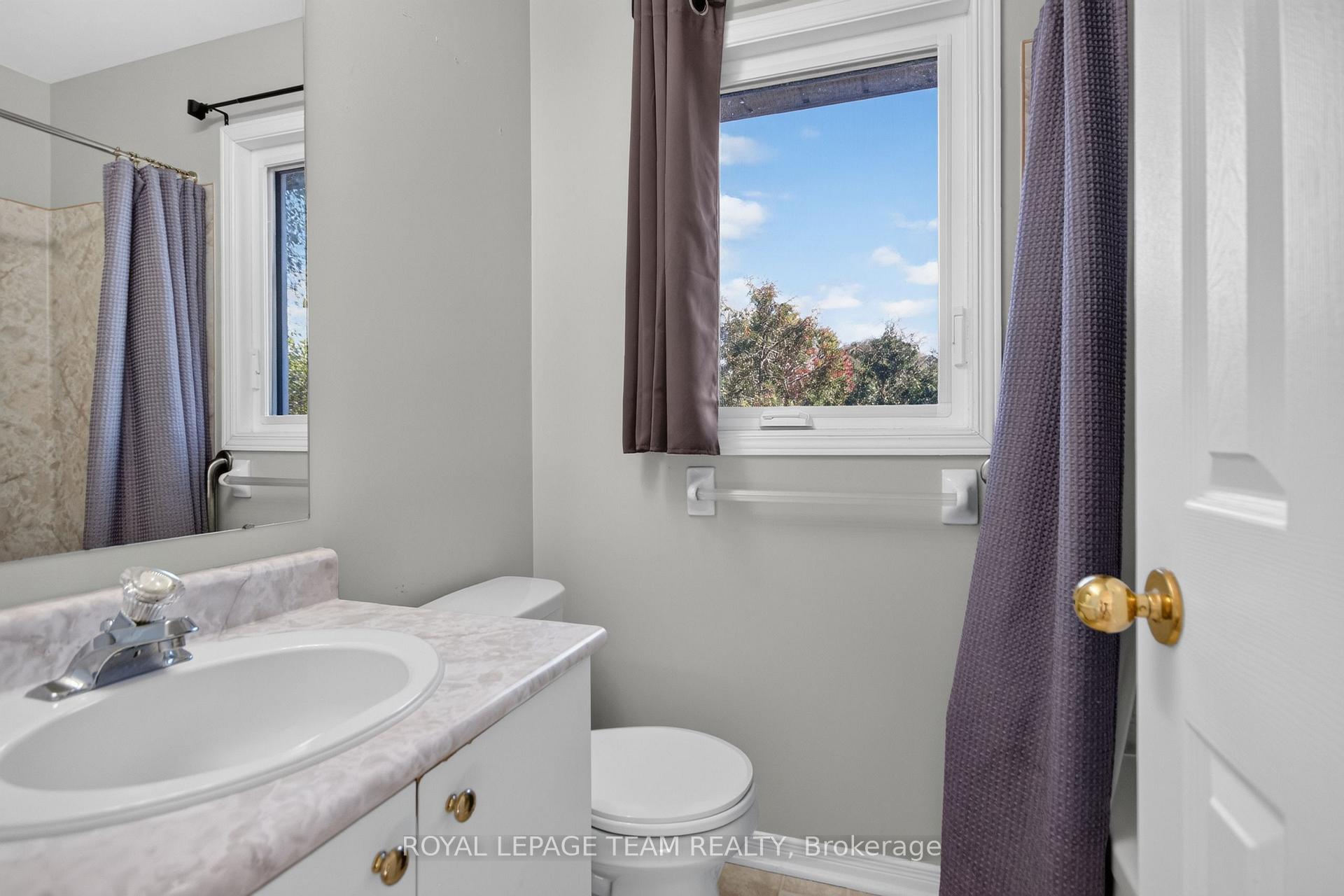 Photo 31 of 136 Glamorgan Drive, Ottawa, Kanata - Glencairn/Hazeldean — HOMEH