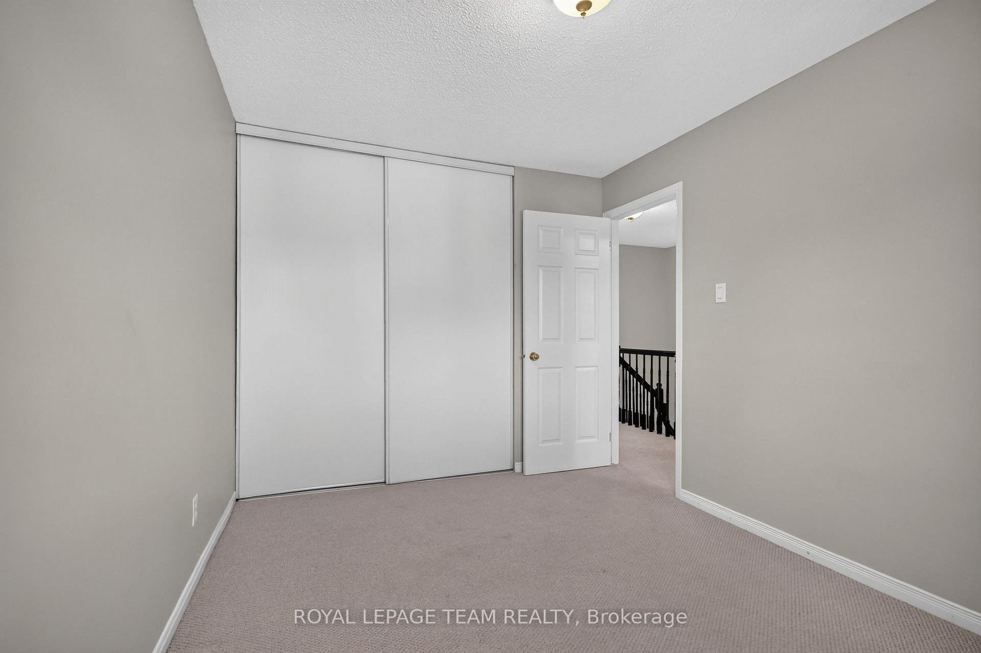 Photo 35 of 136 Glamorgan Drive, Ottawa, Kanata - Glencairn/Hazeldean — HOMEH