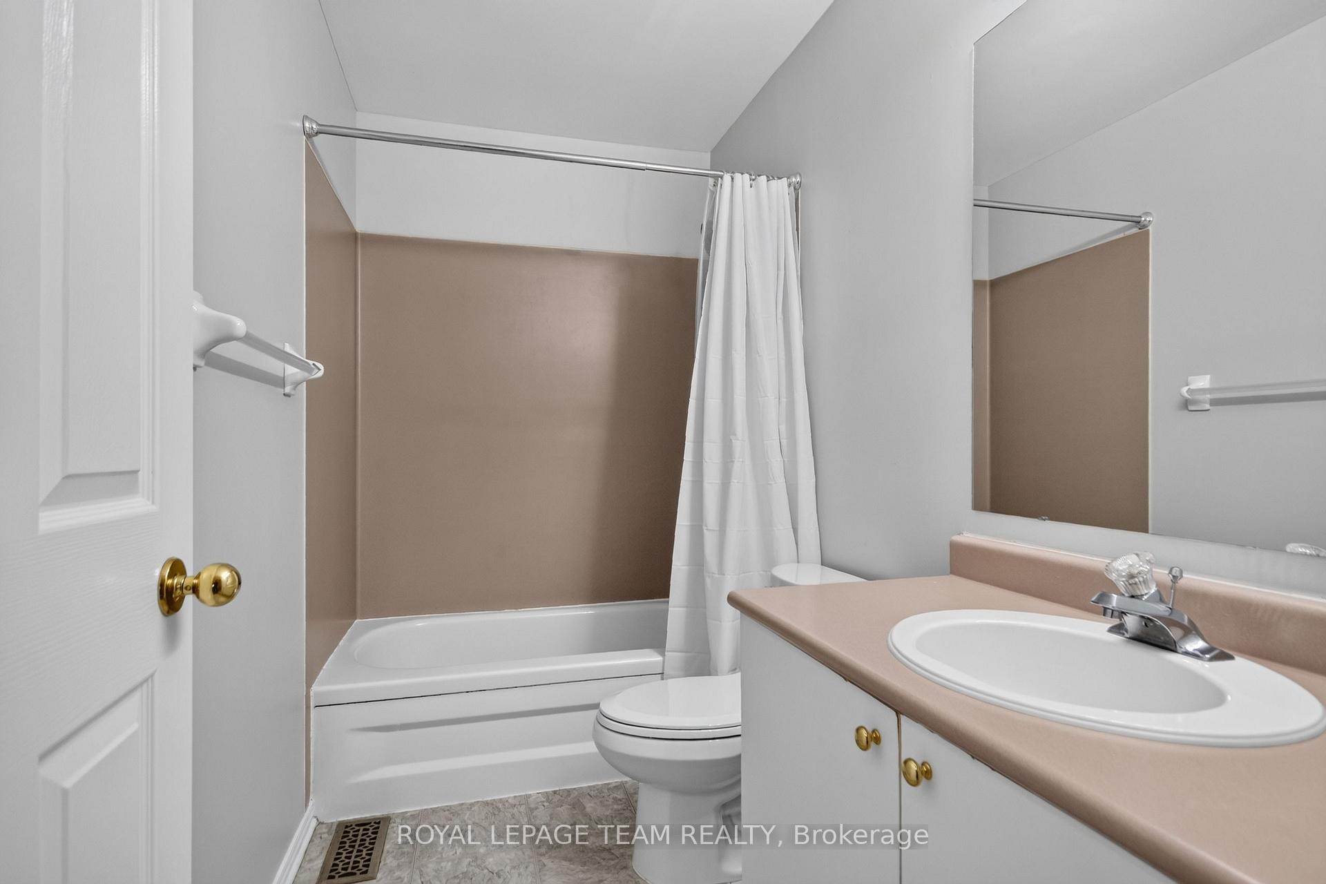Photo 36 of 136 Glamorgan Drive, Ottawa, Kanata - Glencairn/Hazeldean — HOMEH