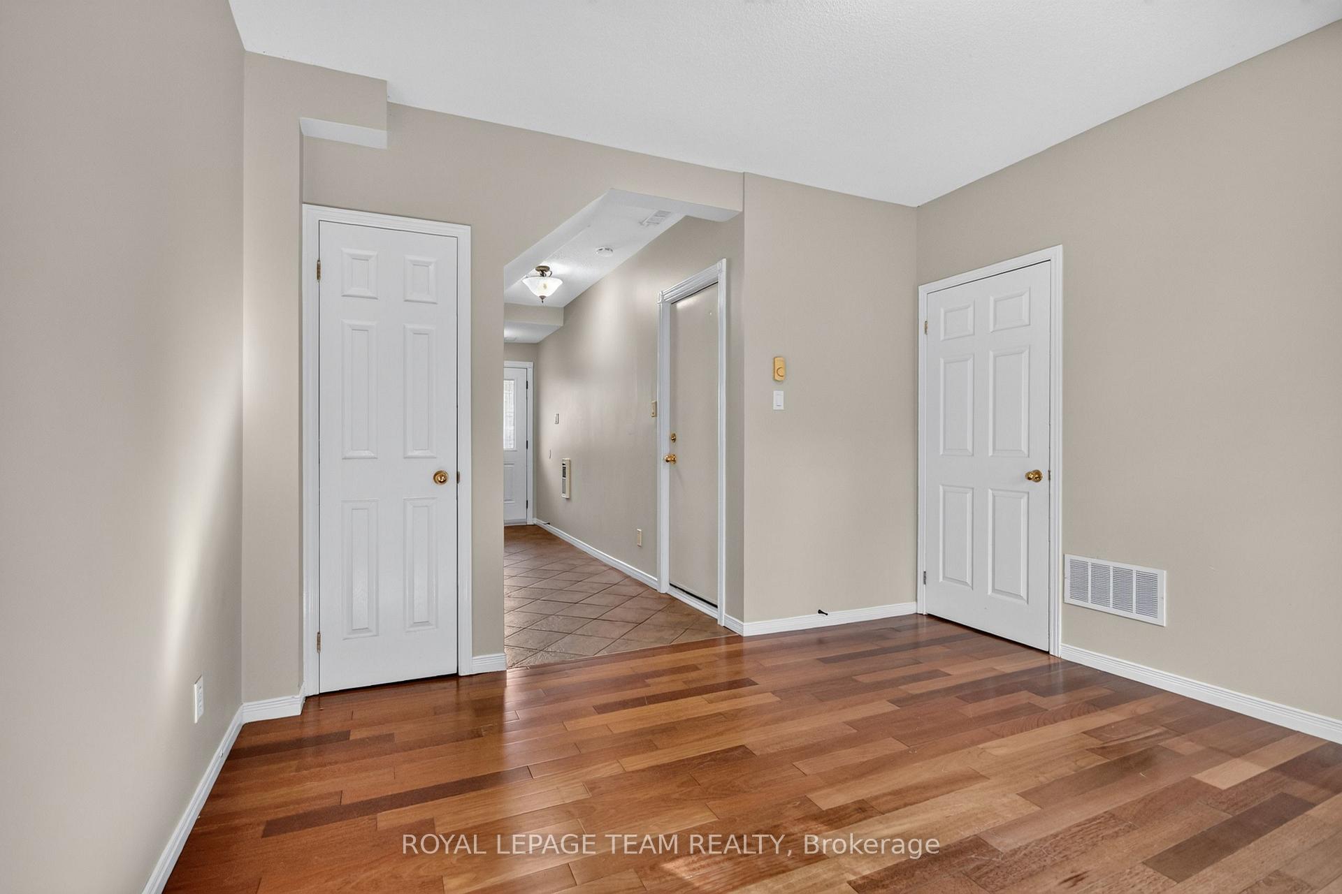 Photo 41 of 136 Glamorgan Drive, Ottawa, Kanata - Glencairn/Hazeldean — HOMEH
