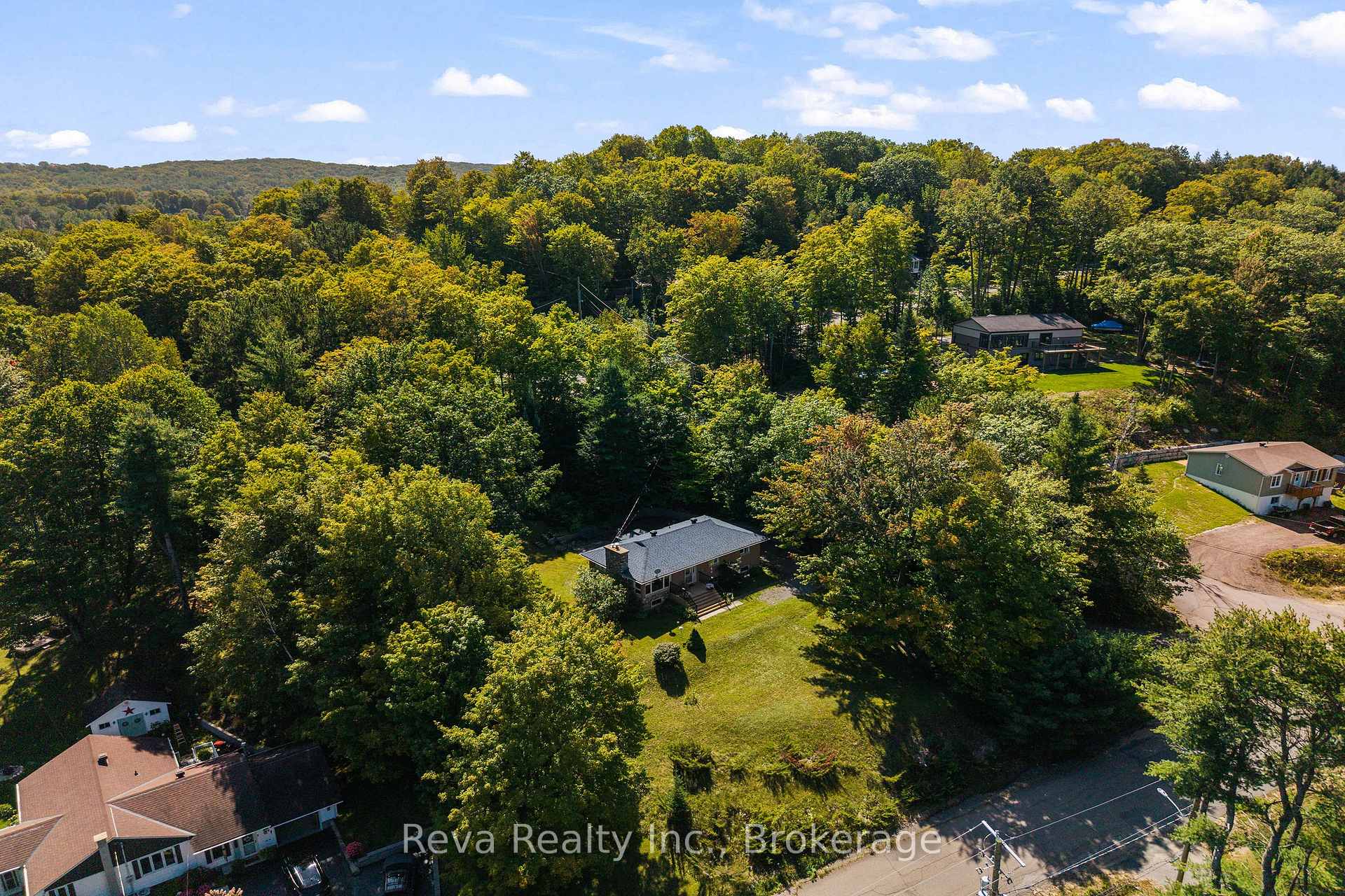 Photo 3 of 7 Forest Hill Road, Bancroft, Bancroft Ward — HOMEH
