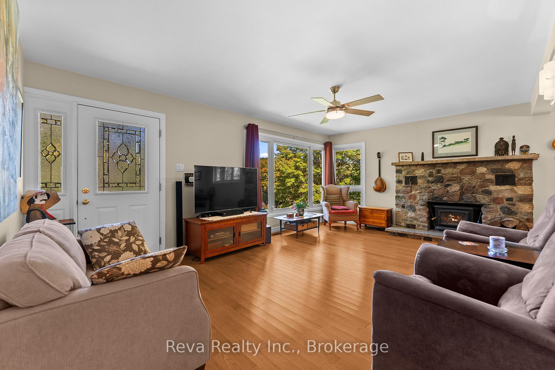 Photo 13 of 7 Forest Hill Road, Bancroft, Bancroft Ward — HOMEH