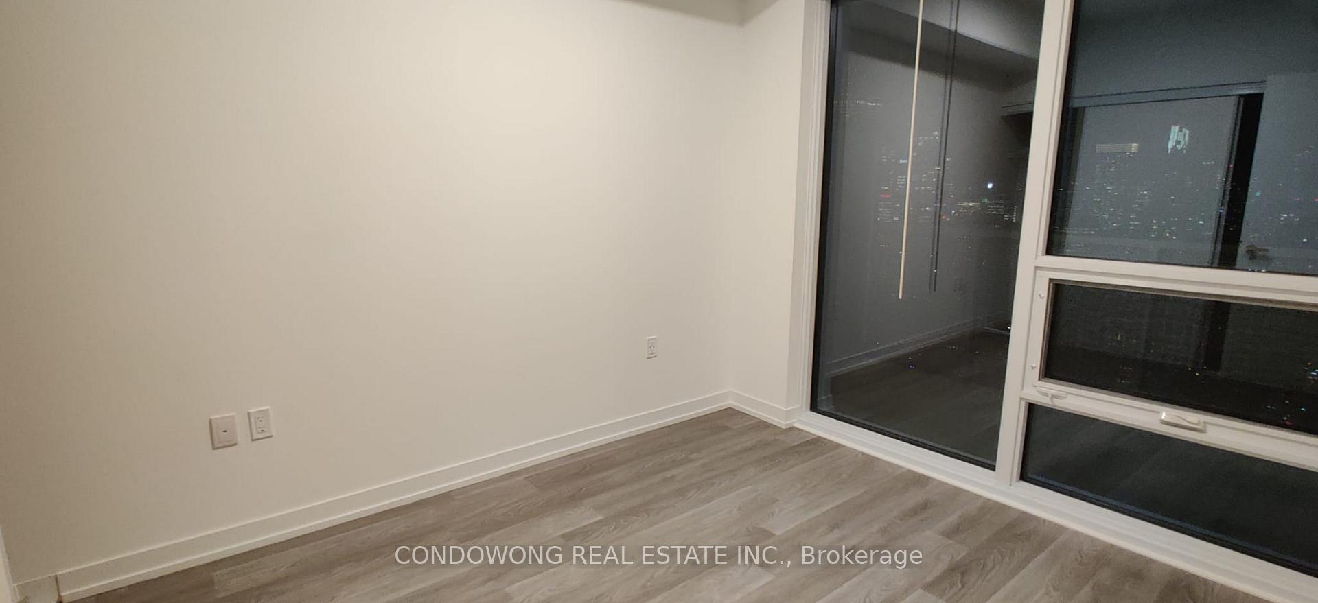 Photo 4 of Unit 5803, 55 Cooper Street, Toronto, Waterfront Communities — HOMEH