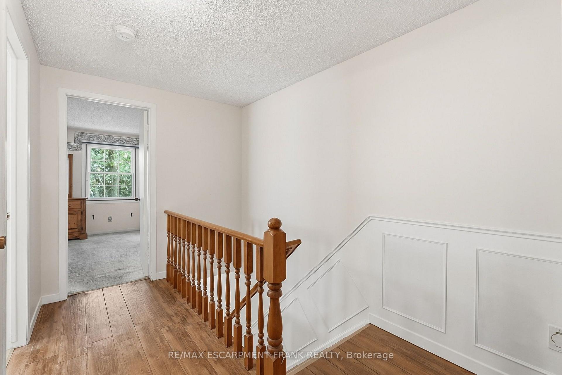 Photo 28 of 471 Knightsbridge Crescent, Hamilton, Ancaster — HOMEH