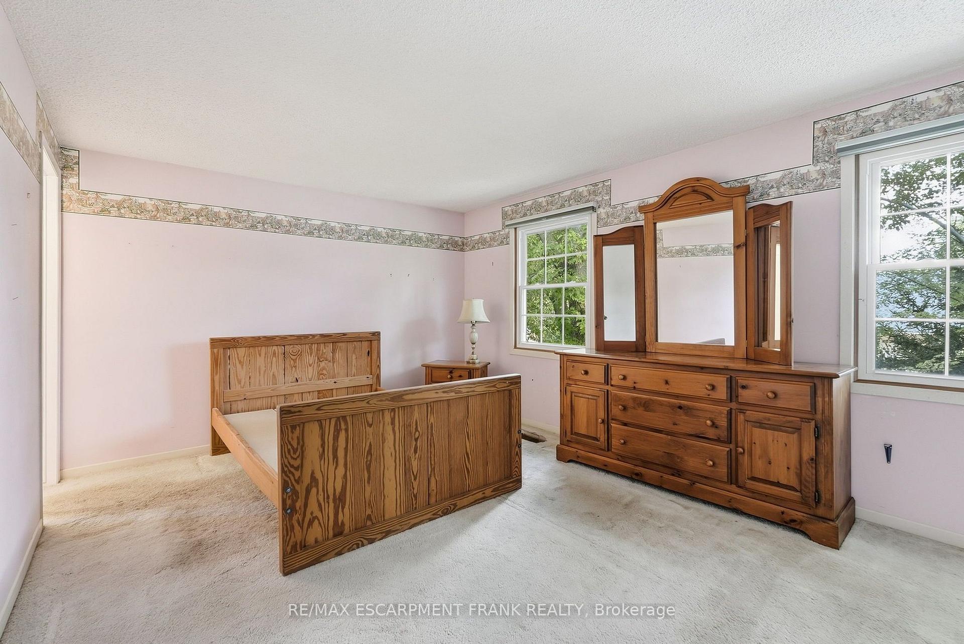 Photo 29 of 471 Knightsbridge Crescent, Hamilton, Ancaster — HOMEH
