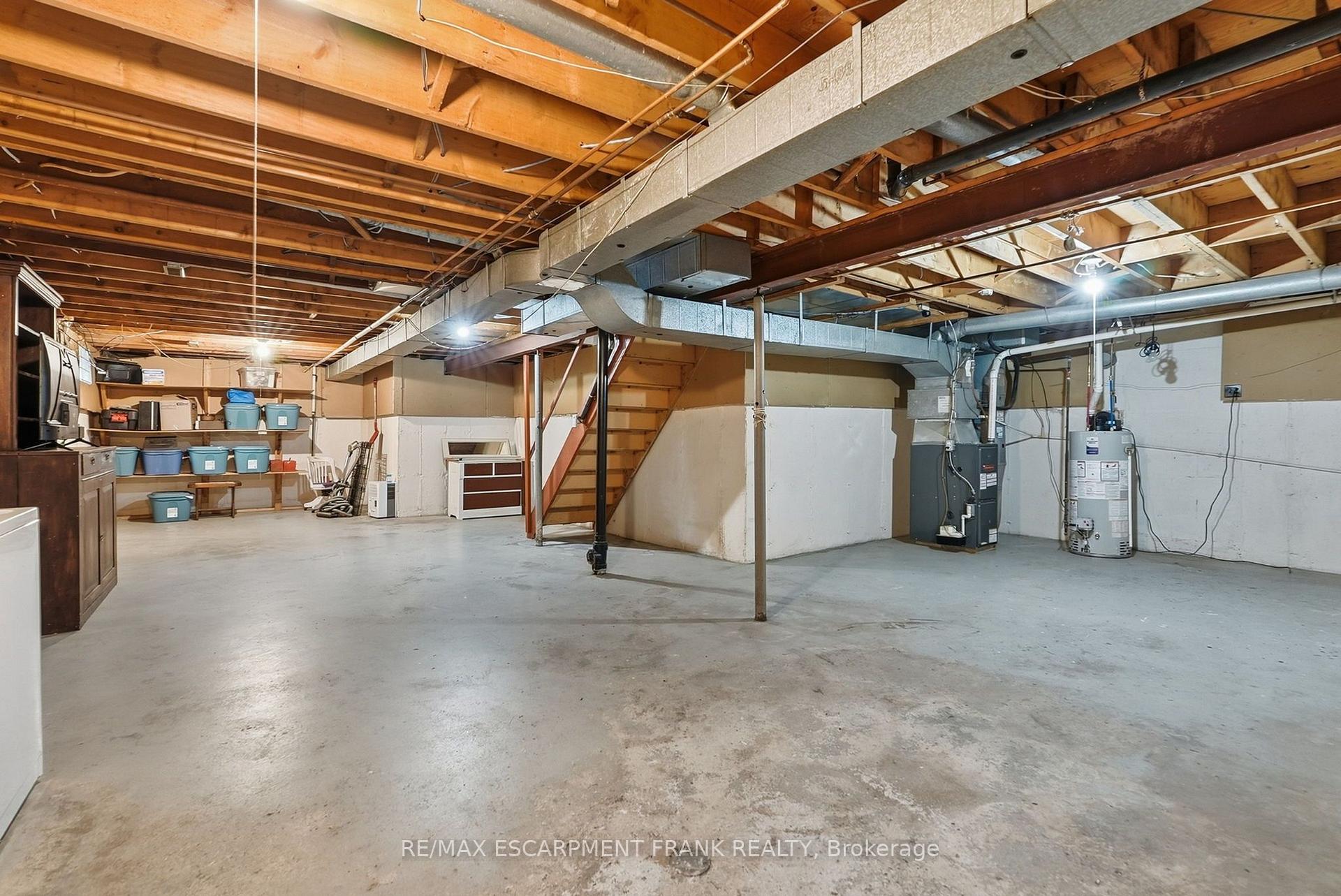 Photo 43 of 471 Knightsbridge Crescent, Hamilton, Ancaster — HOMEH