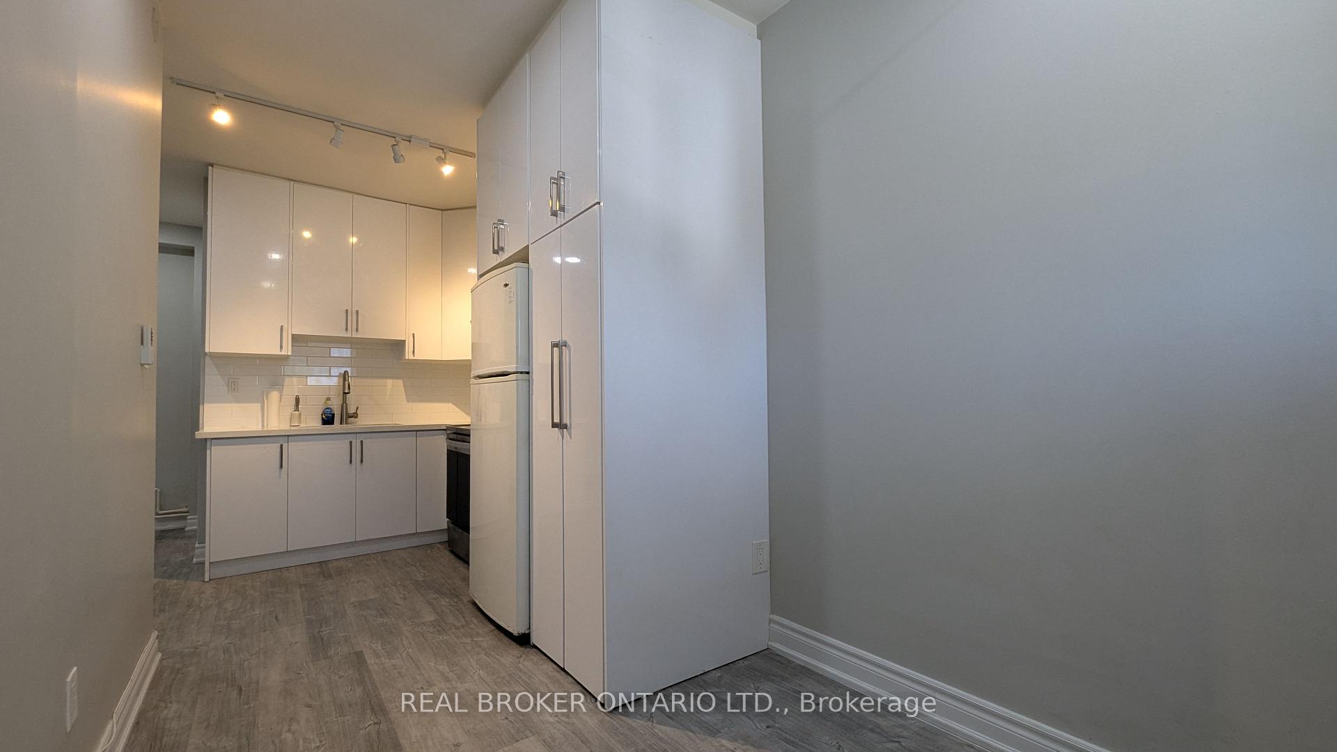 Photo 6 of Unit 3, 157 Main Street, Toronto, East End-Danforth — HOMEH